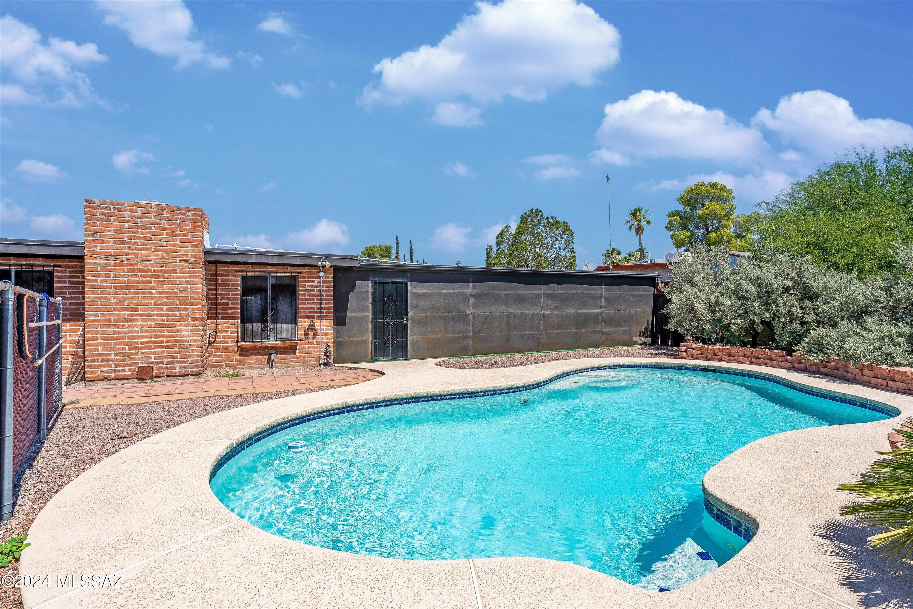 1931 S Kevin Drive