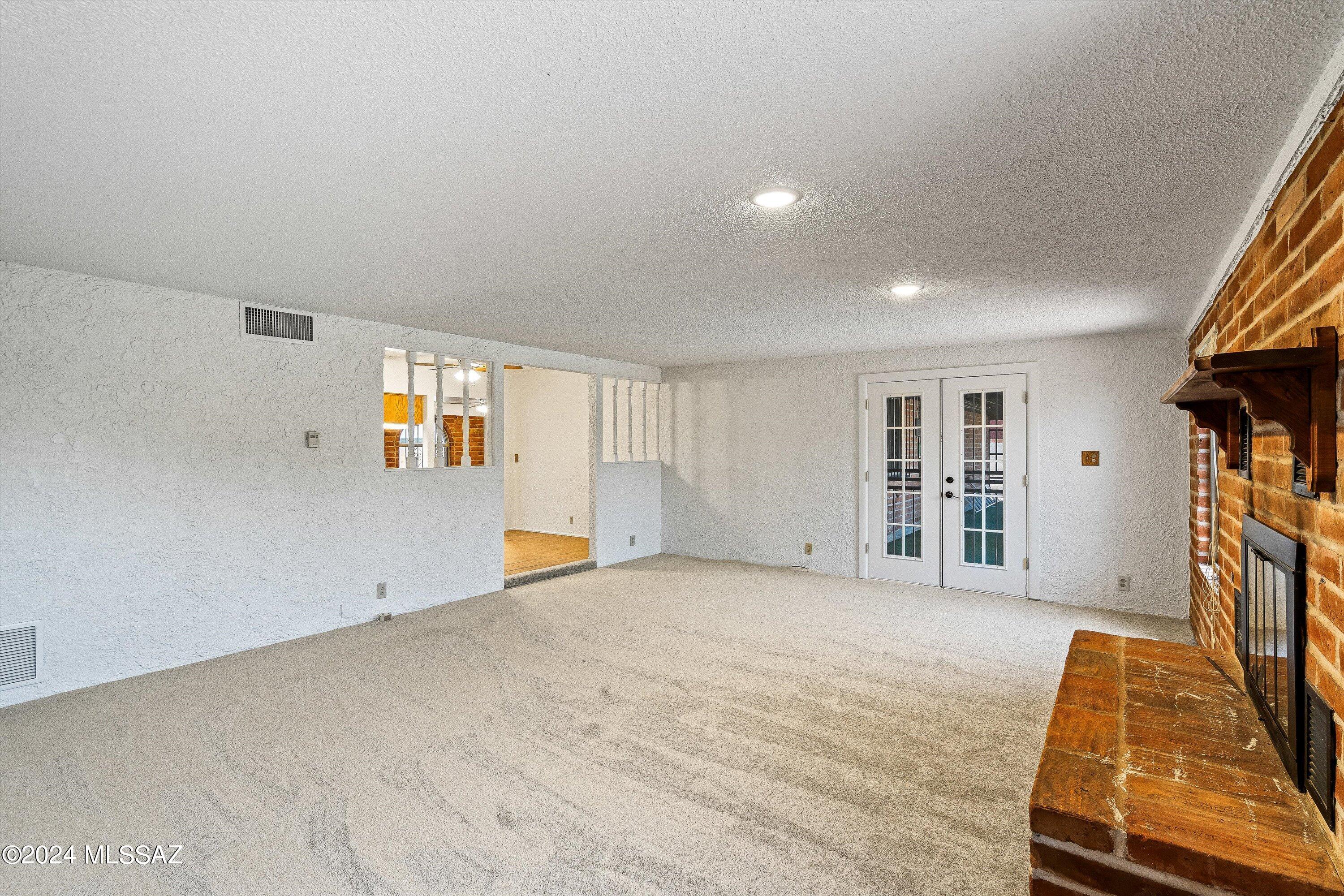 1931 S Kevin Drive