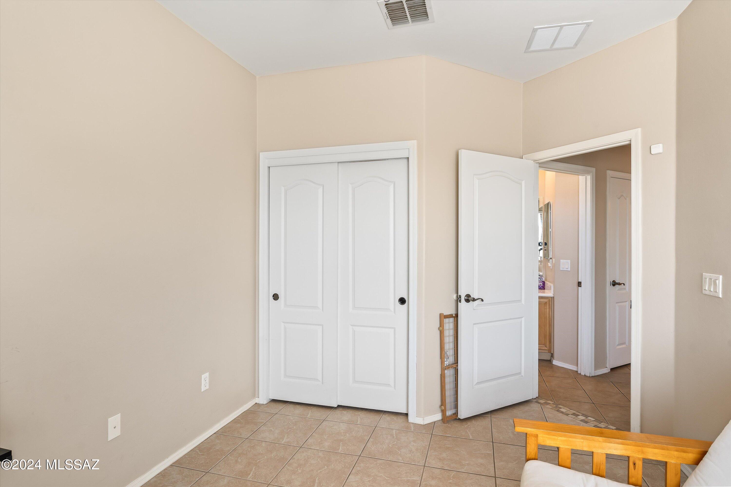 5559 S Desert Redbud Drive