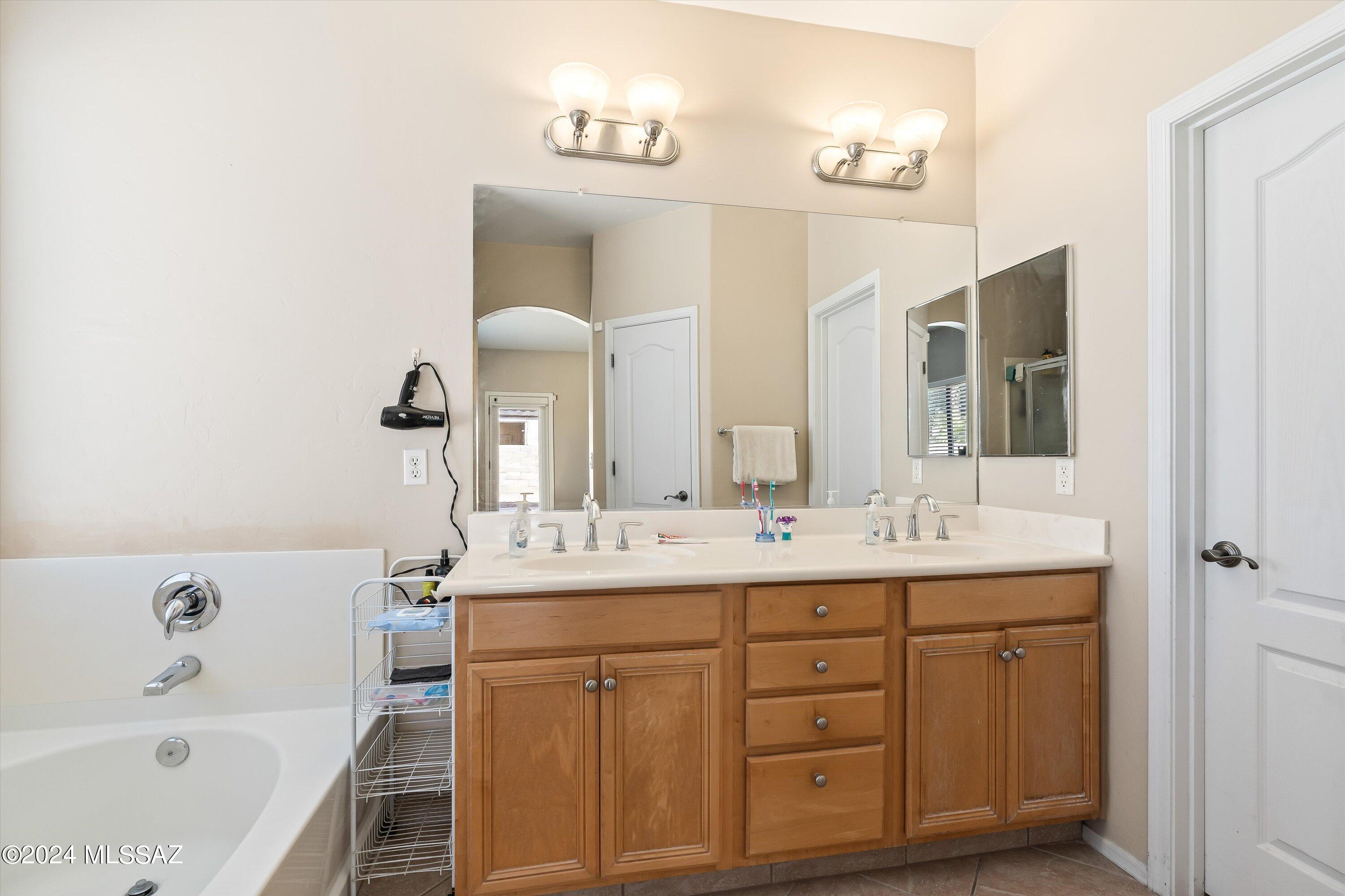 5559 S Desert Redbud Drive