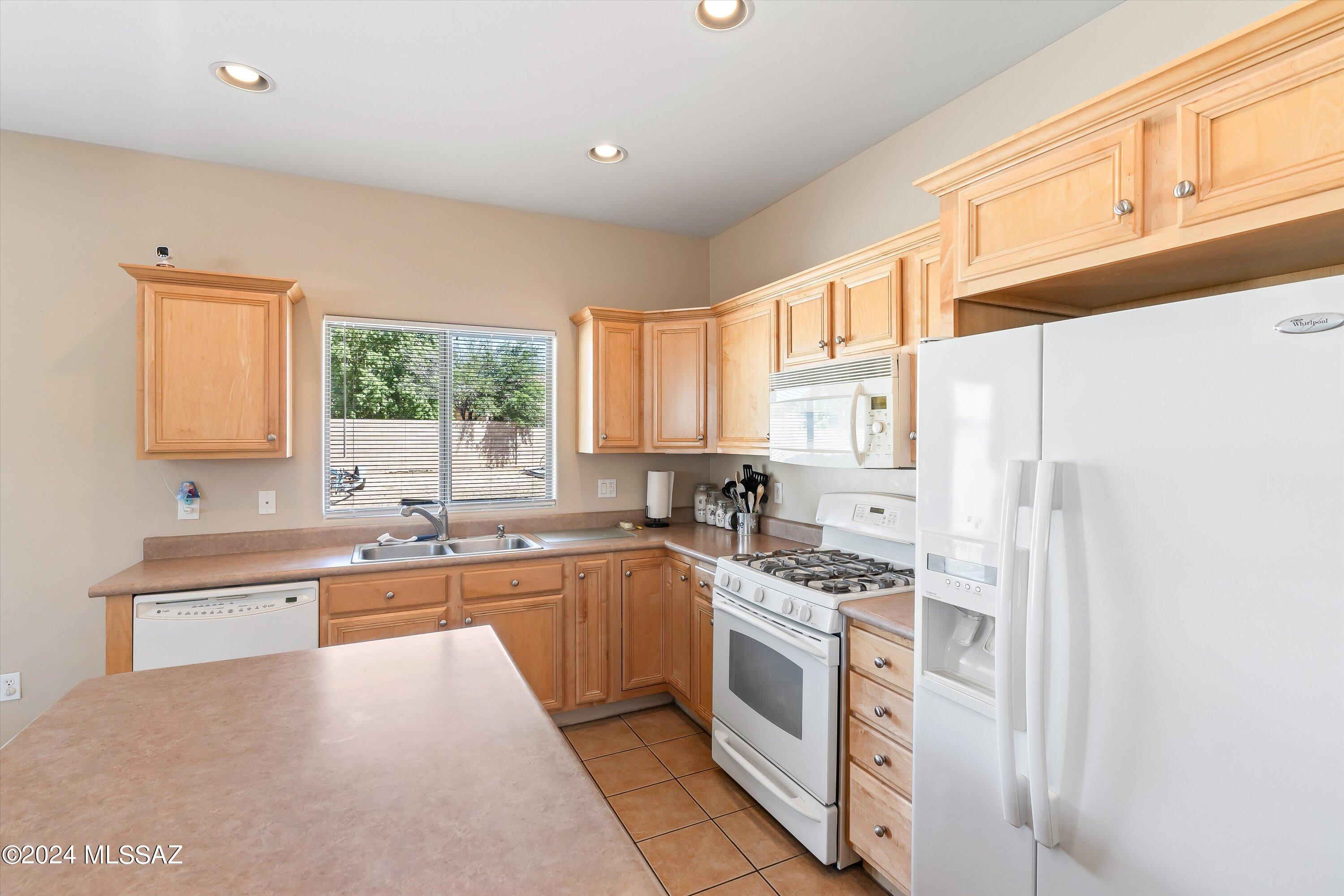 5559 S Desert Redbud Drive