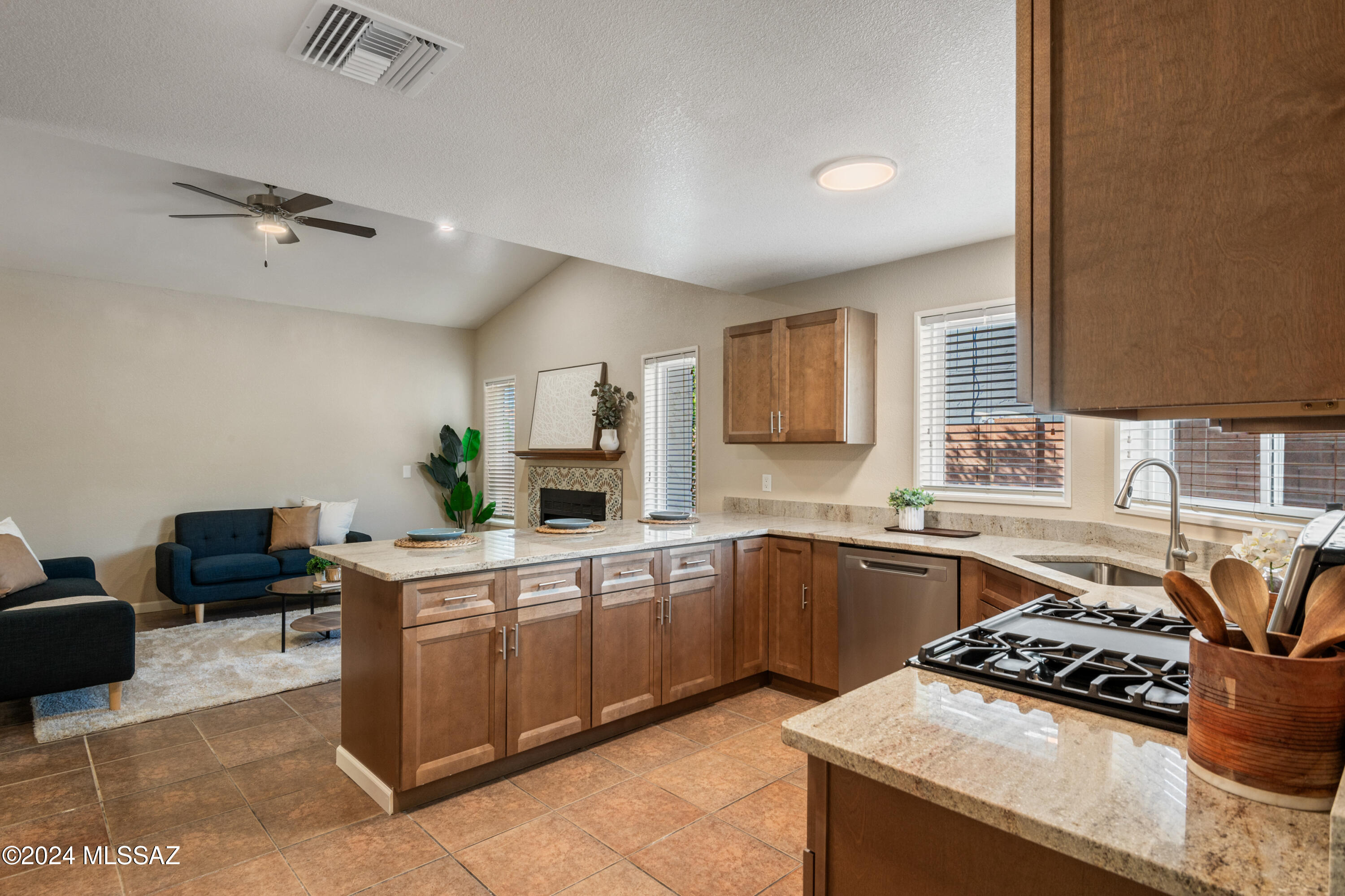 4526 W Lord Redman Loop