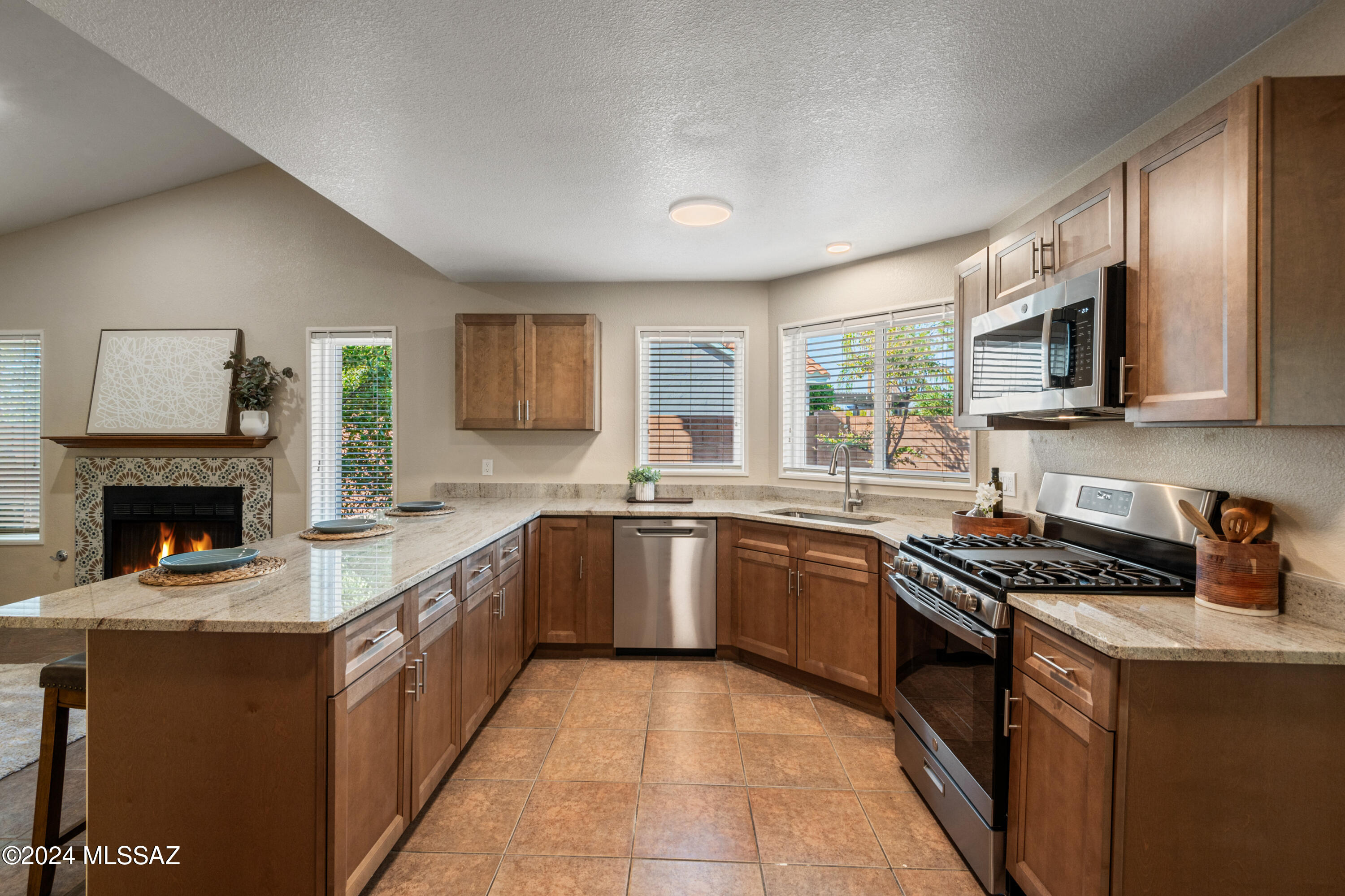 4526 W Lord Redman Loop