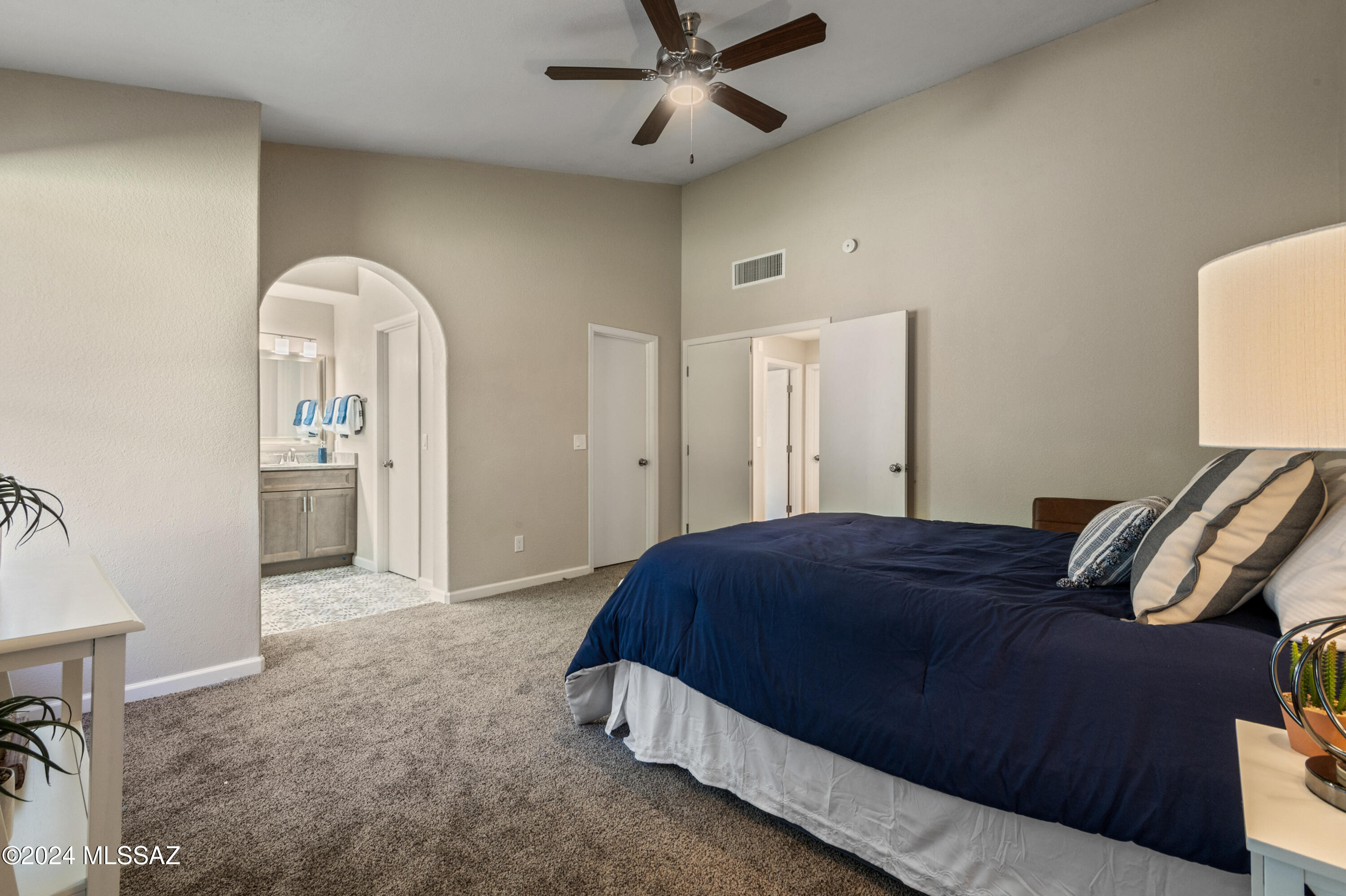 4526 W Lord Redman Loop