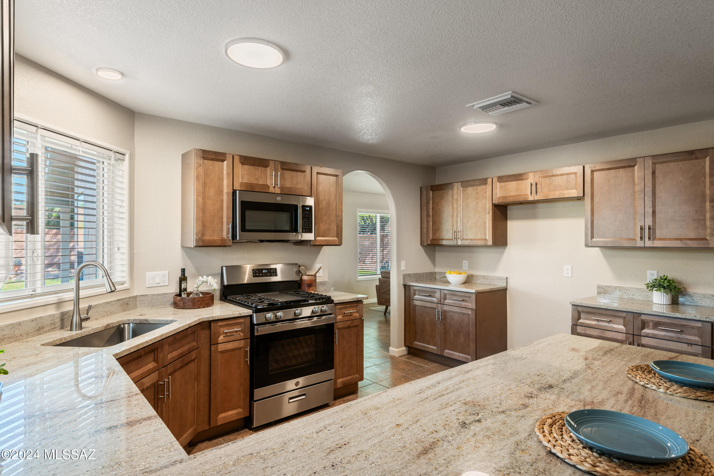 4526 W Lord Redman Loop