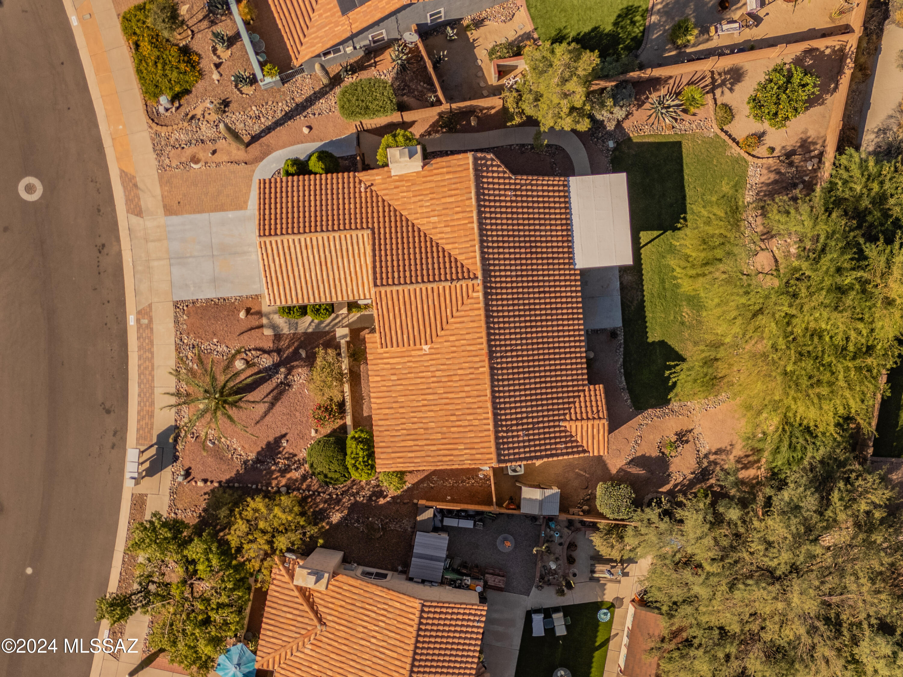 4526 W Lord Redman Loop