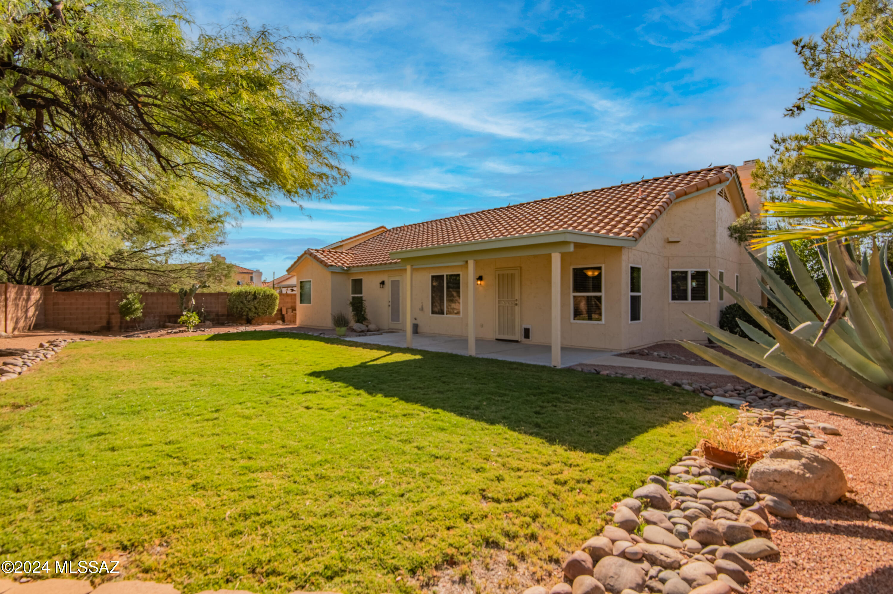4526 W Lord Redman Loop