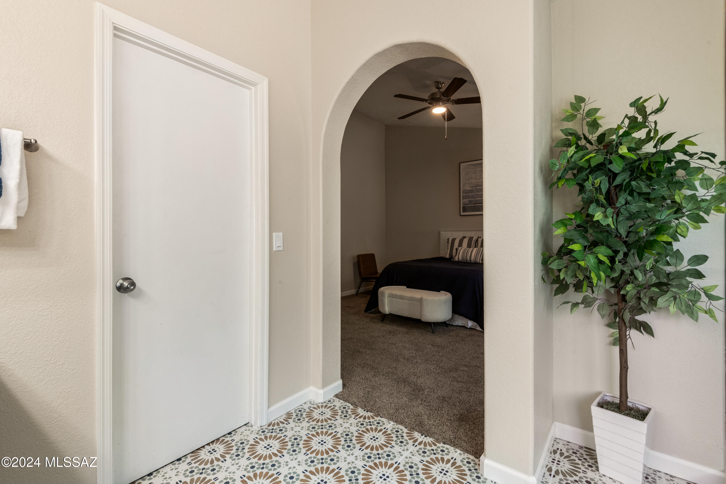 4526 W Lord Redman Loop