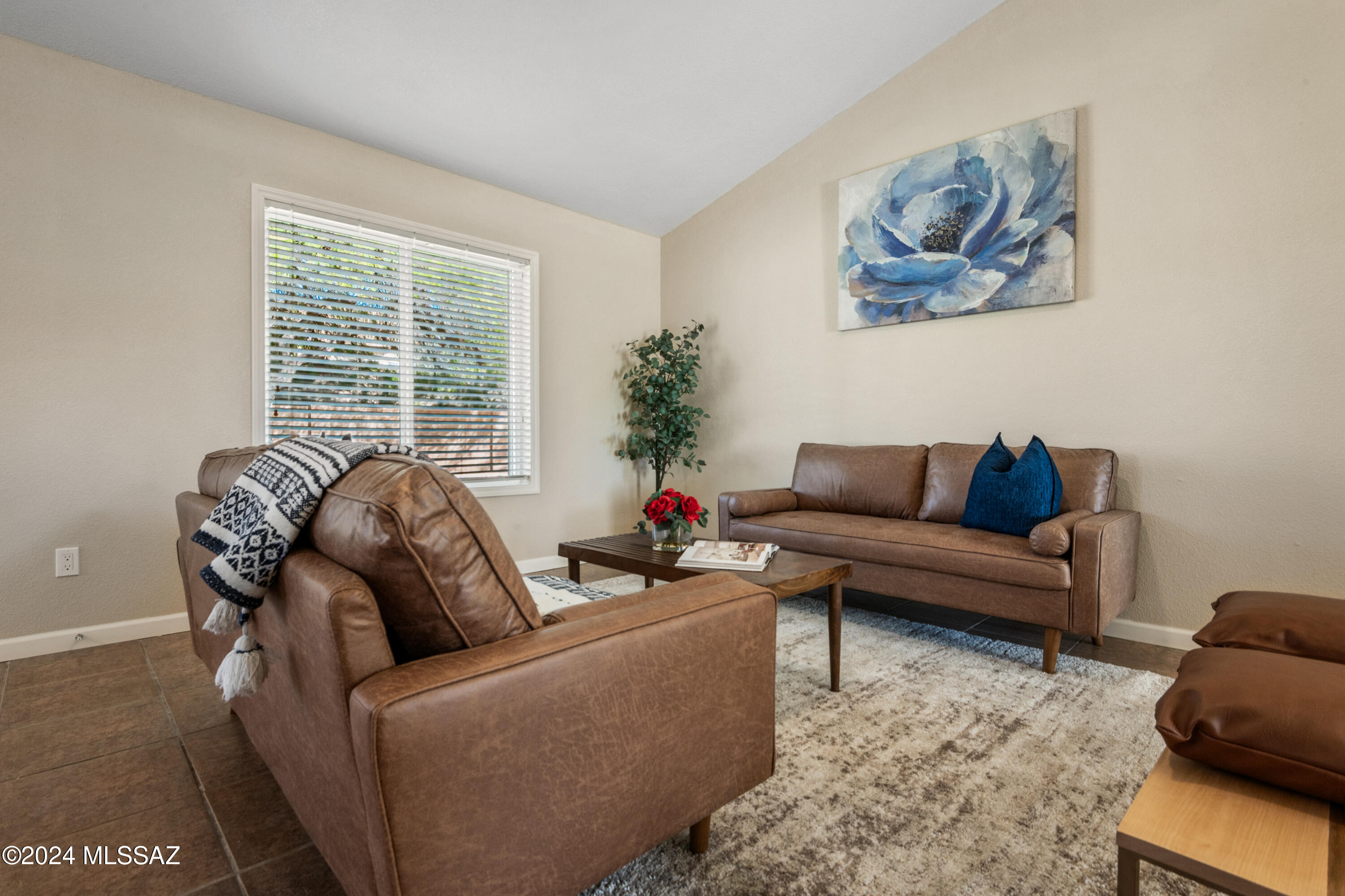 4526 W Lord Redman Loop