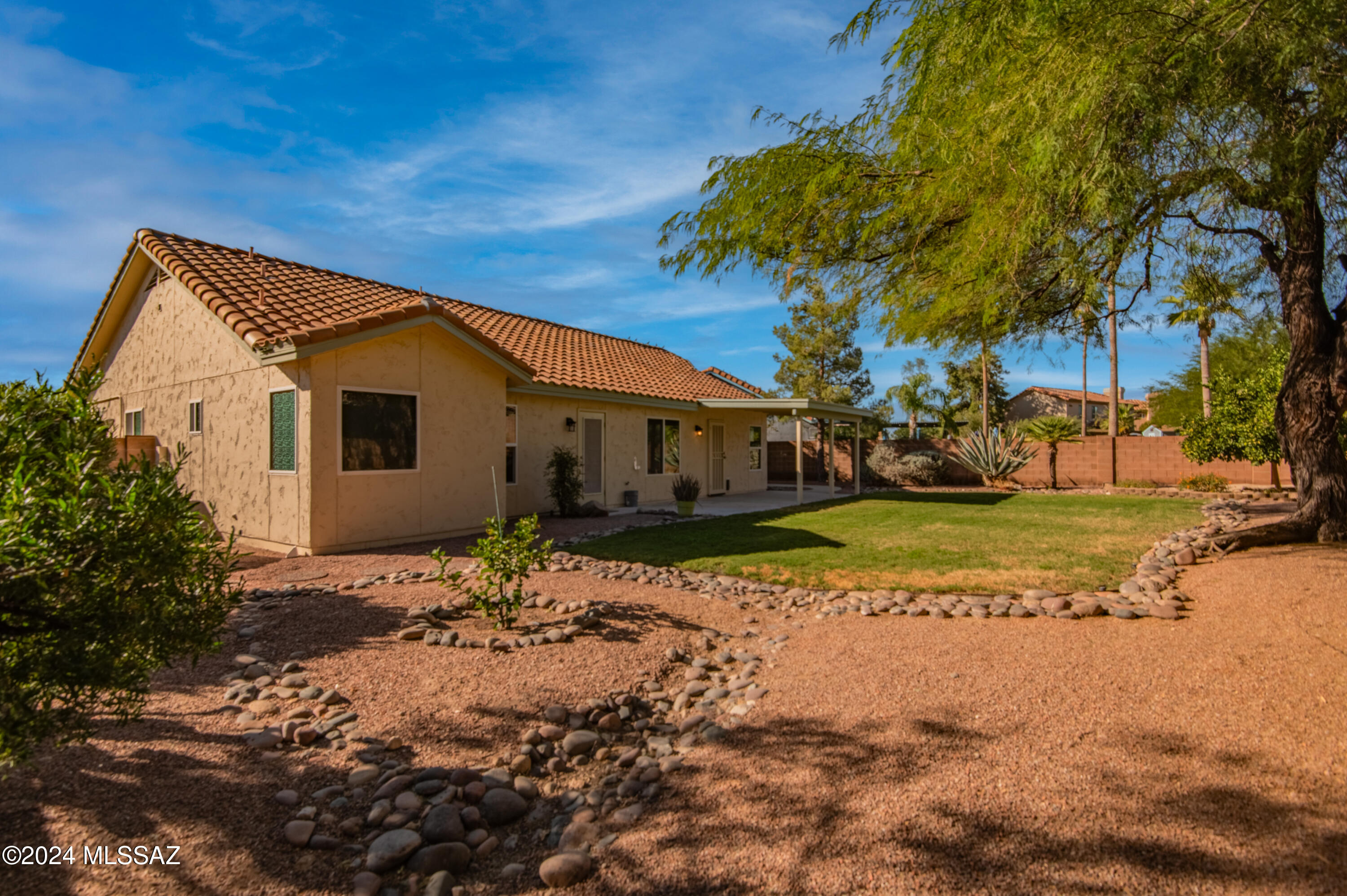 4526 W Lord Redman Loop