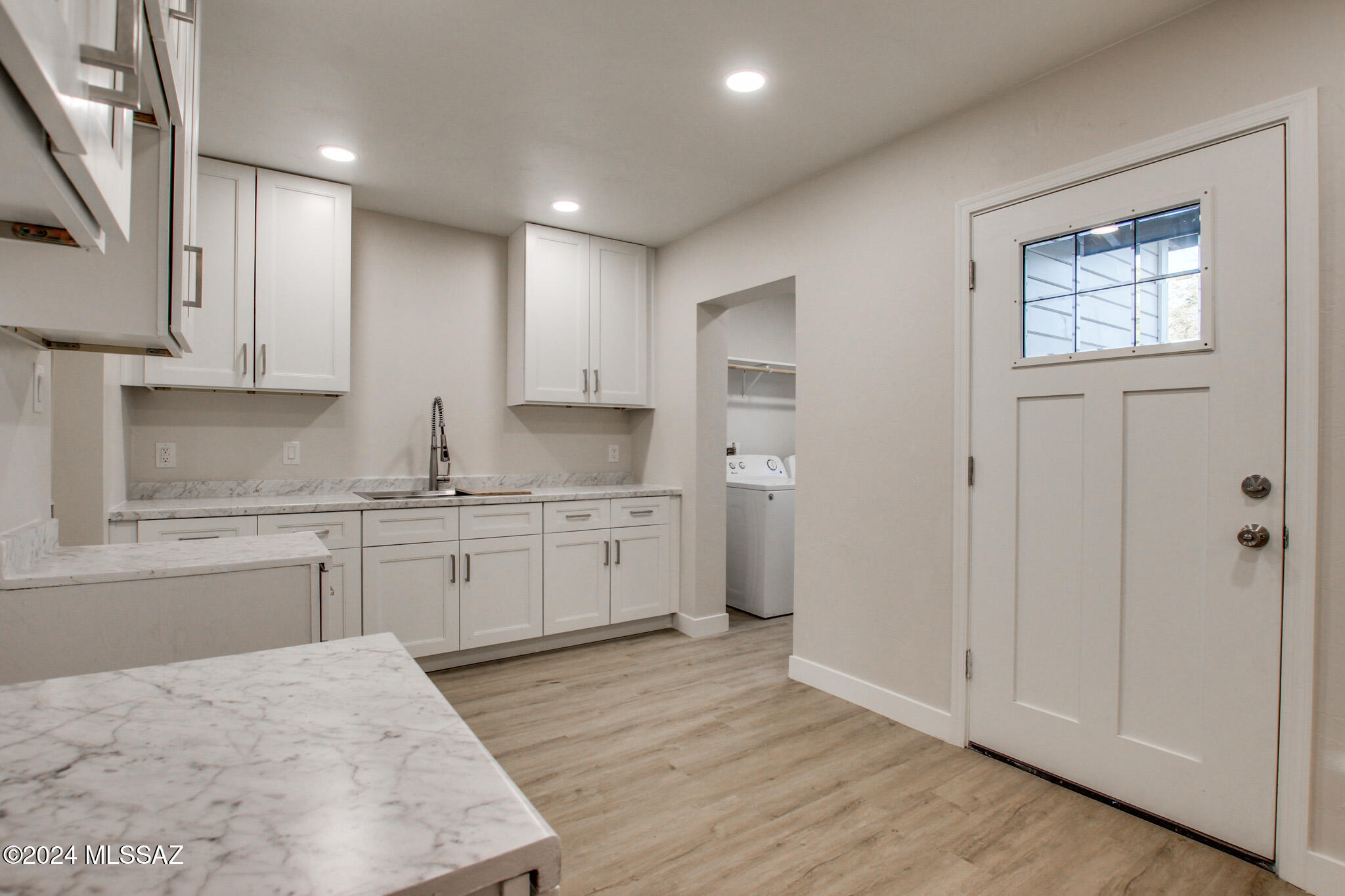 815 S Catalina Avenue