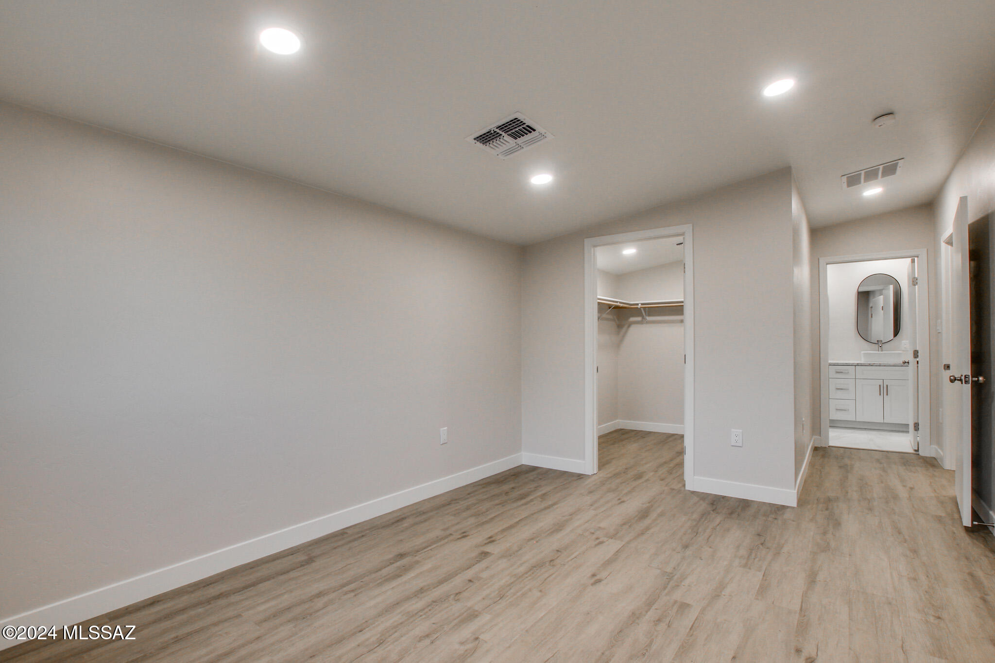 815 S Catalina Avenue