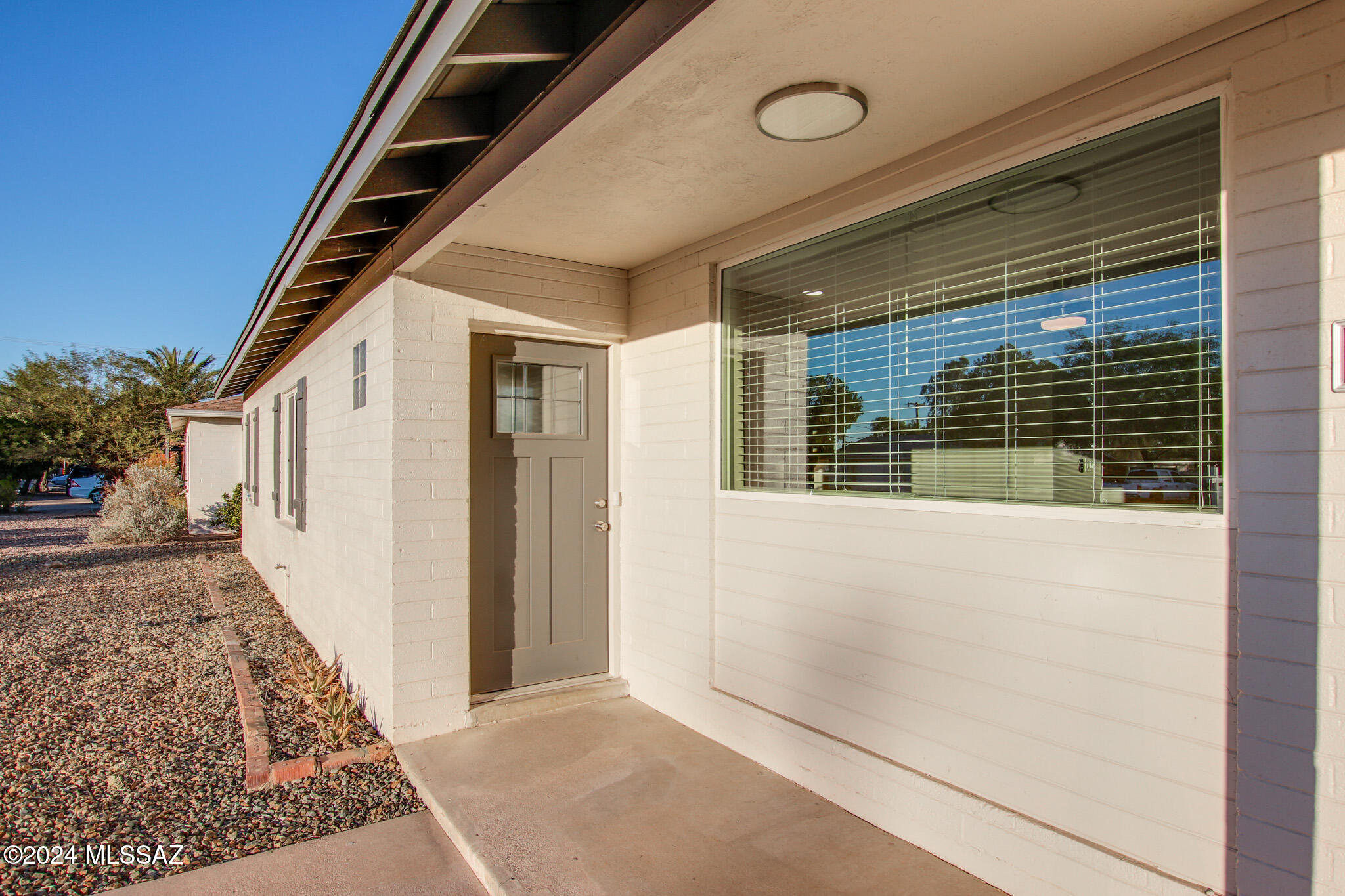 815 S Catalina Avenue