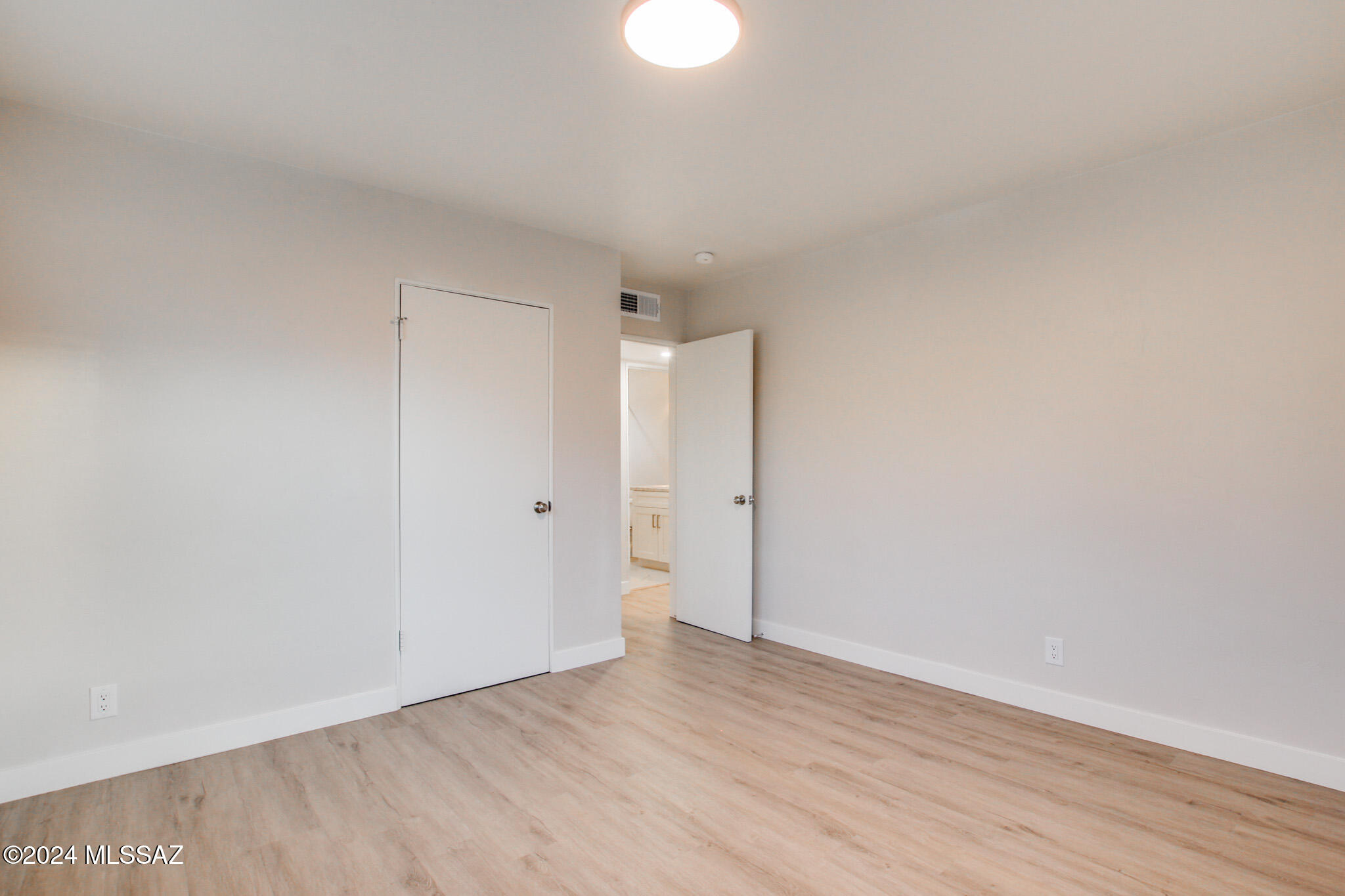 815 S Catalina Avenue