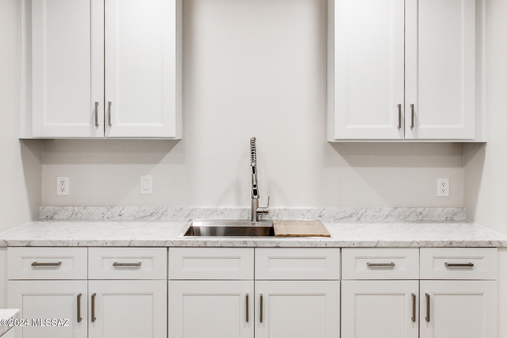 815 S Catalina Avenue