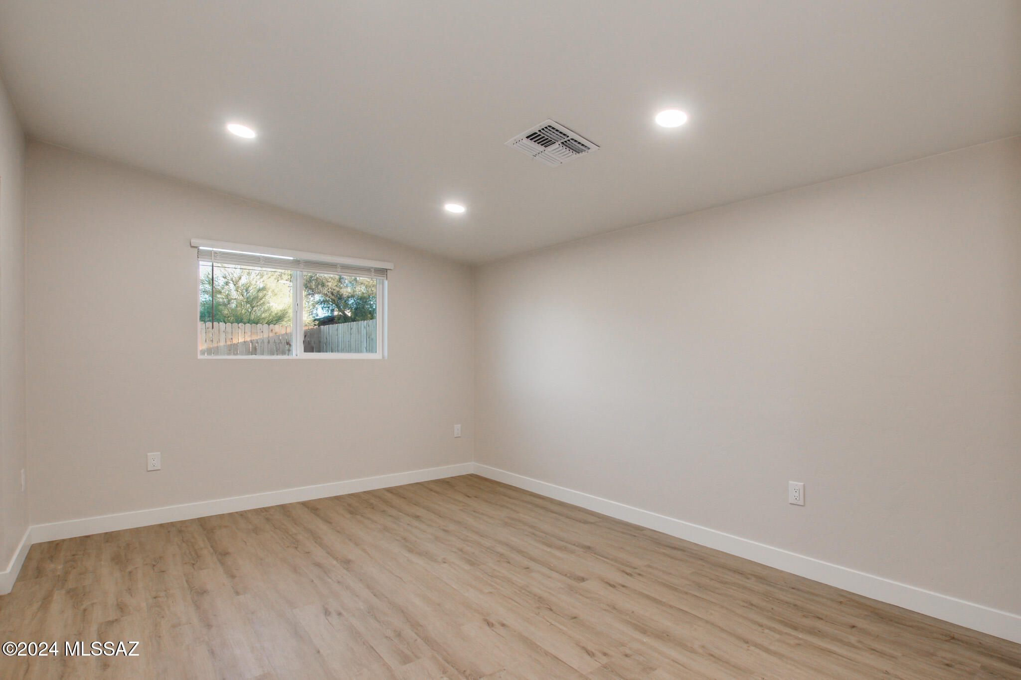 815 S Catalina Avenue