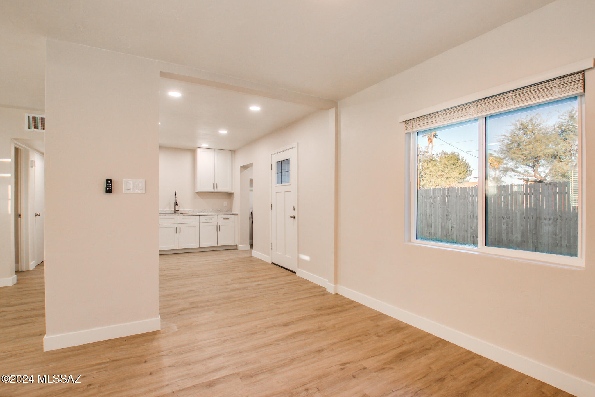 815 S Catalina Avenue