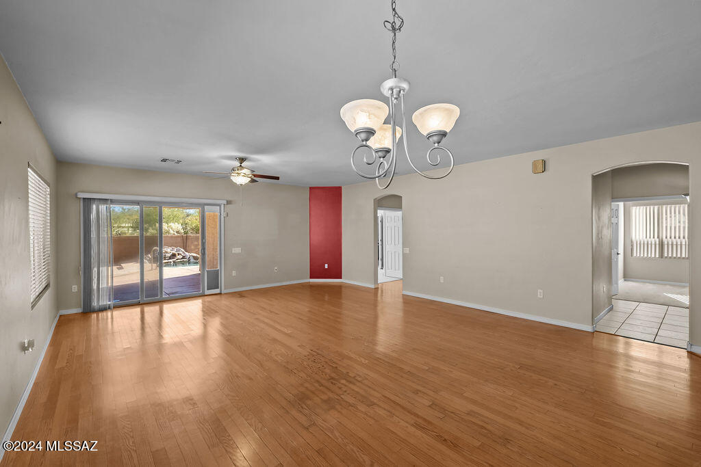 14289 S Via Del Farolito