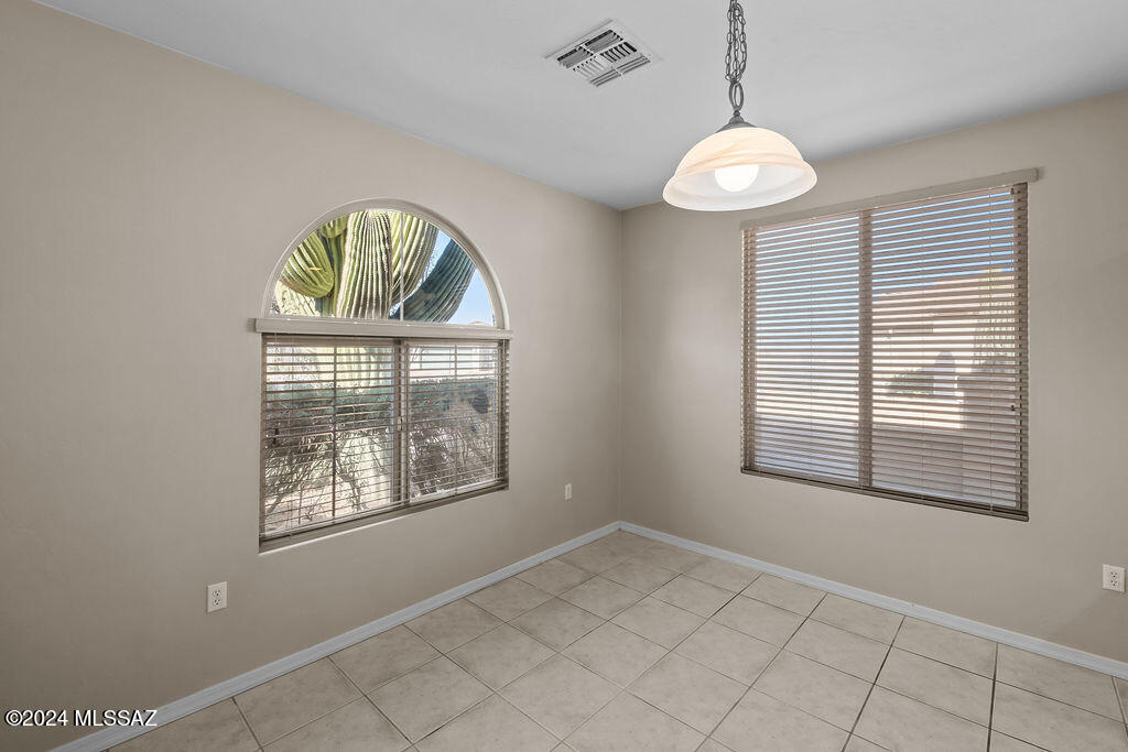 14289 S Via Del Farolito