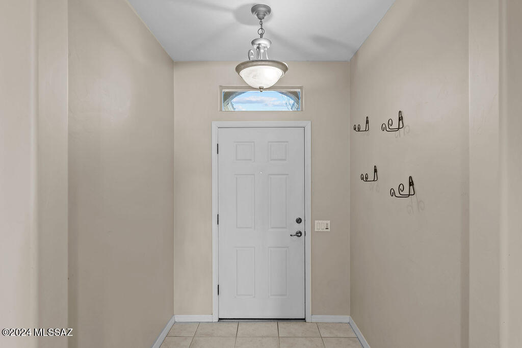 14289 S Via Del Farolito