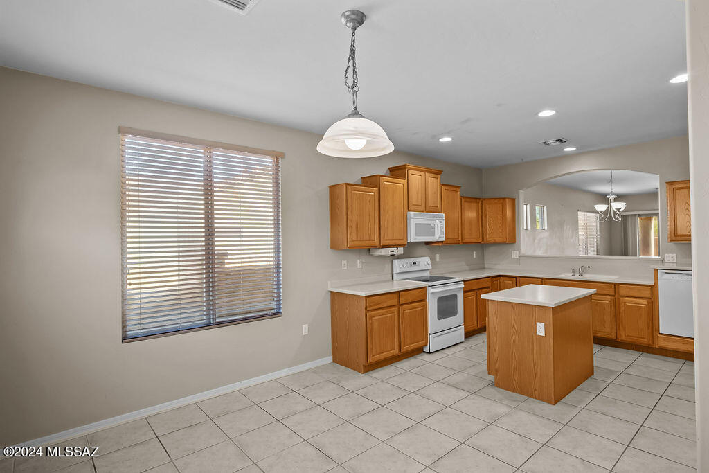 14289 S Via Del Farolito