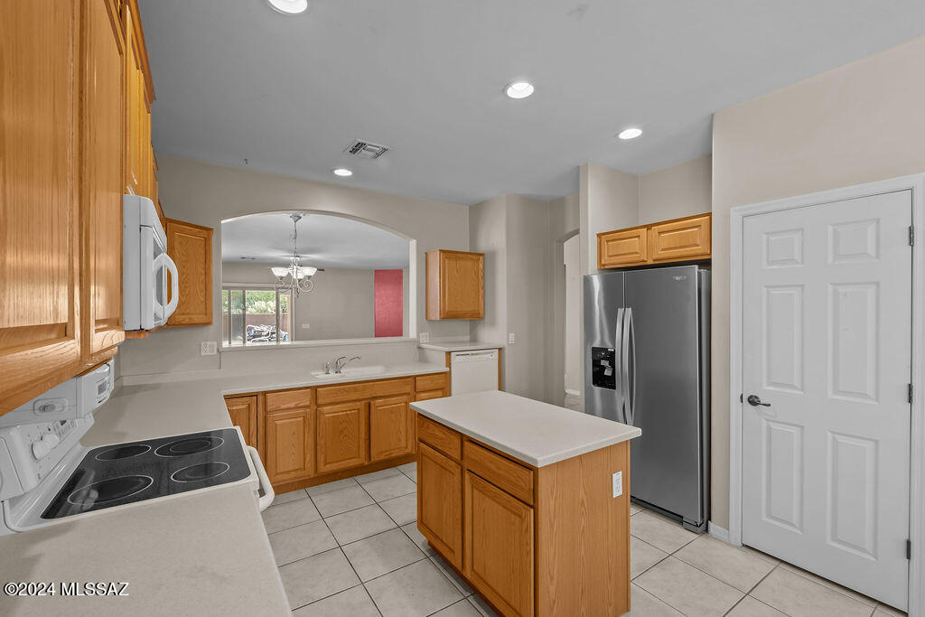 14289 S Via Del Farolito