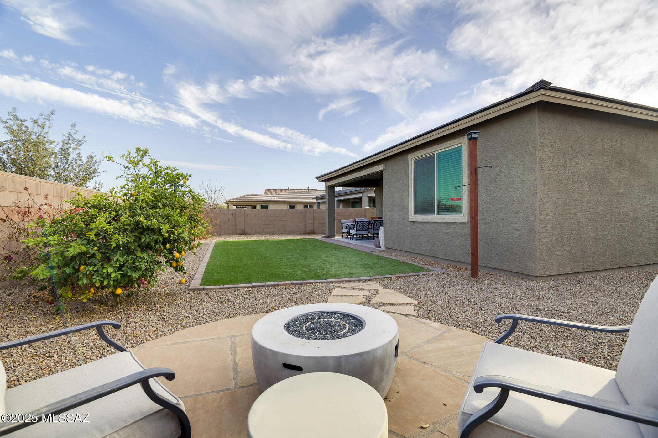 12274 N Amberwood Pl