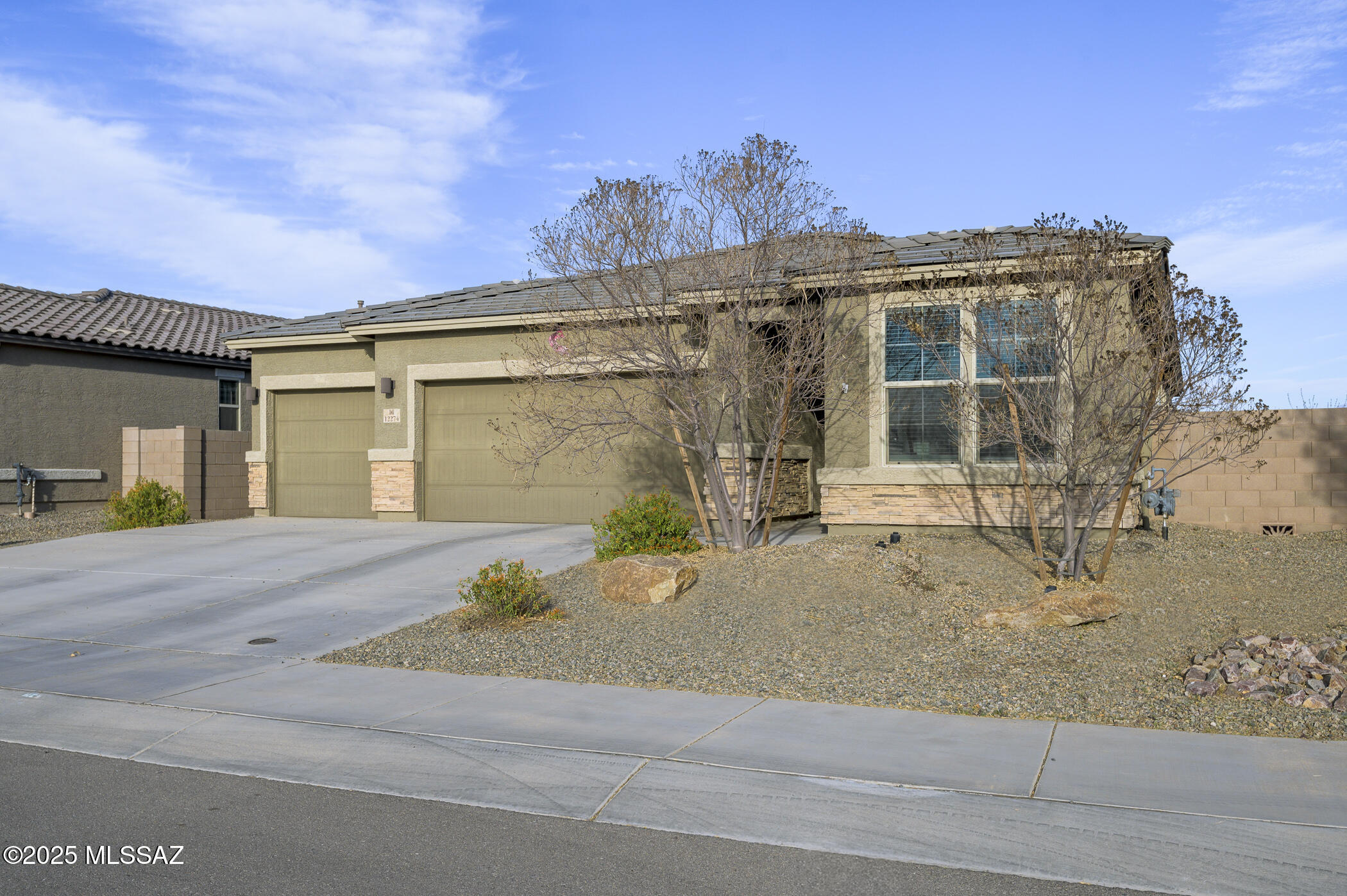 12274 N Amberwood Pl