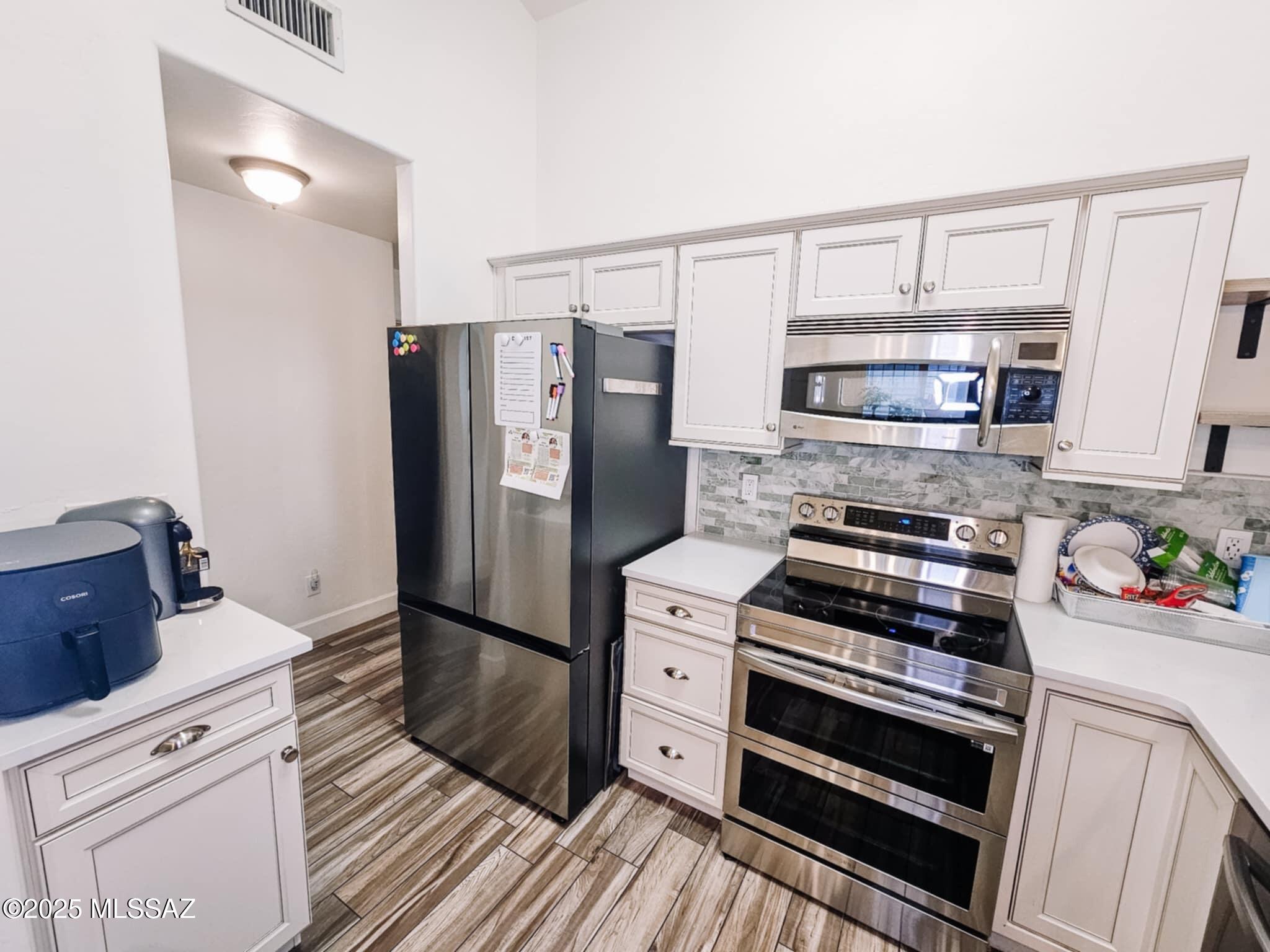 2403 S Saint Pablo Drive