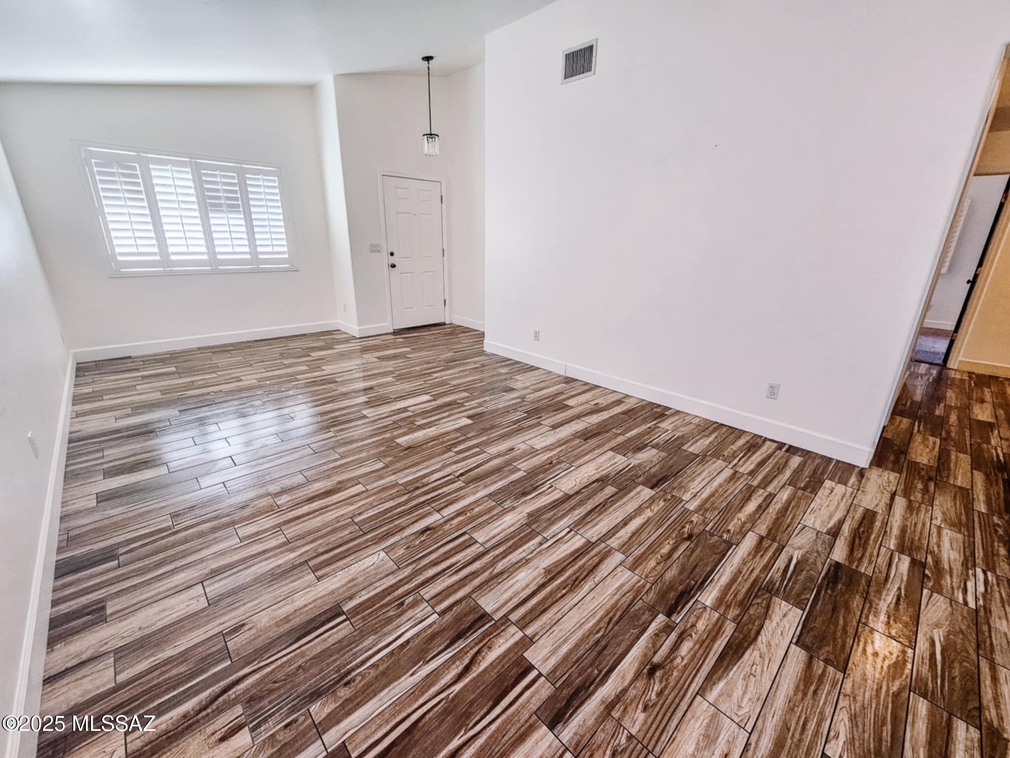 2403 S Saint Pablo Drive