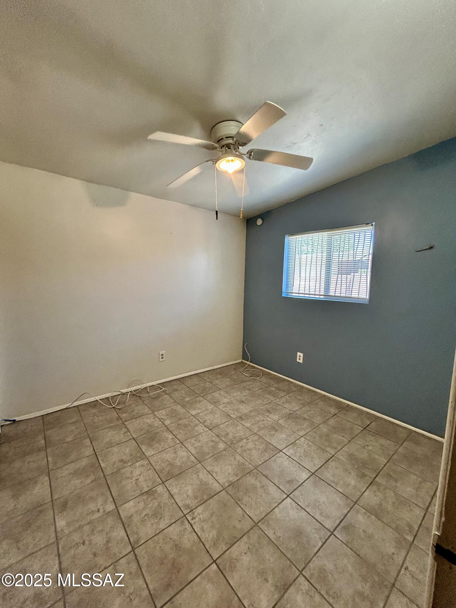 1430 N Mountain View Avenue