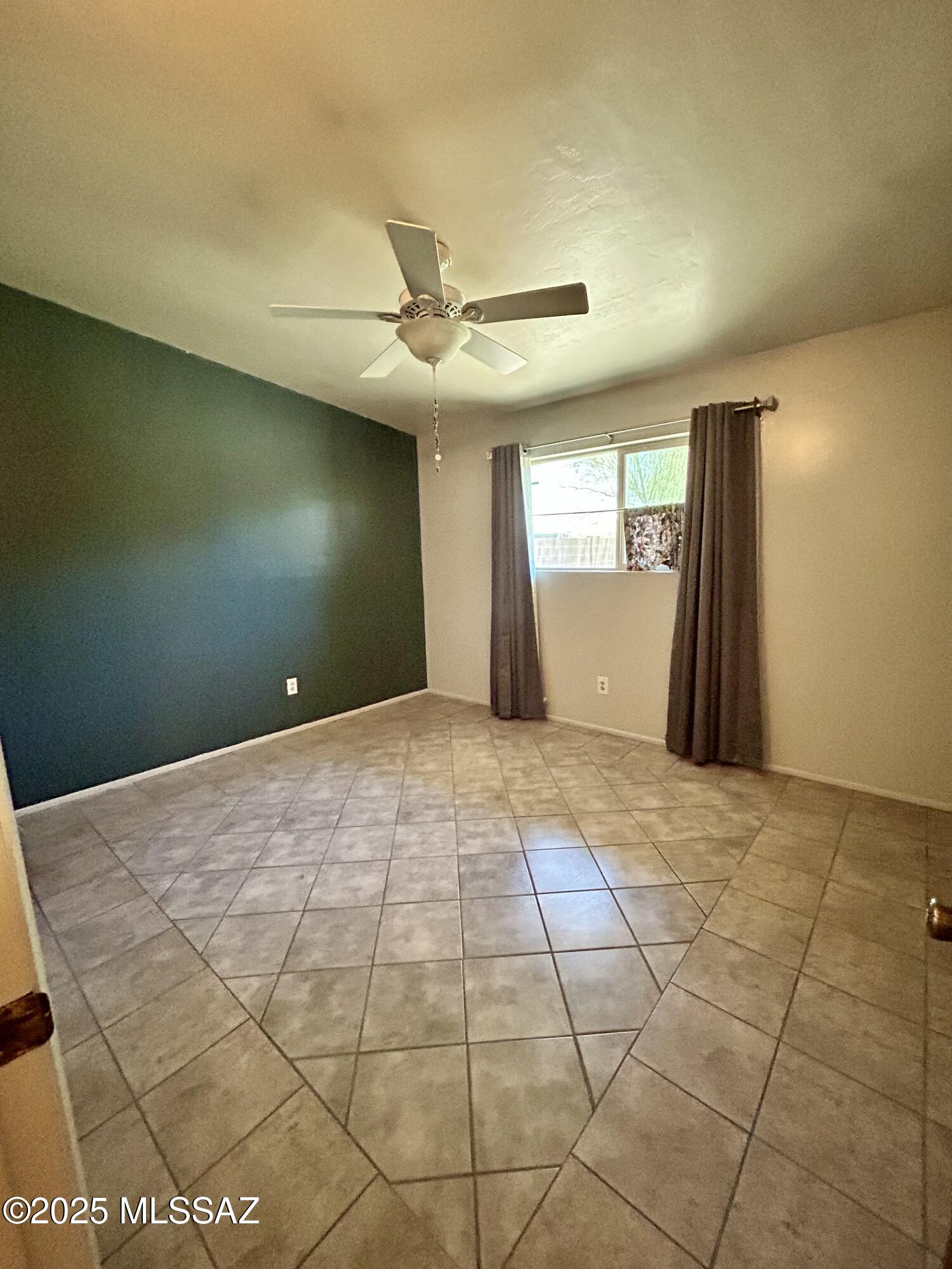 1430 N Mountain View Avenue