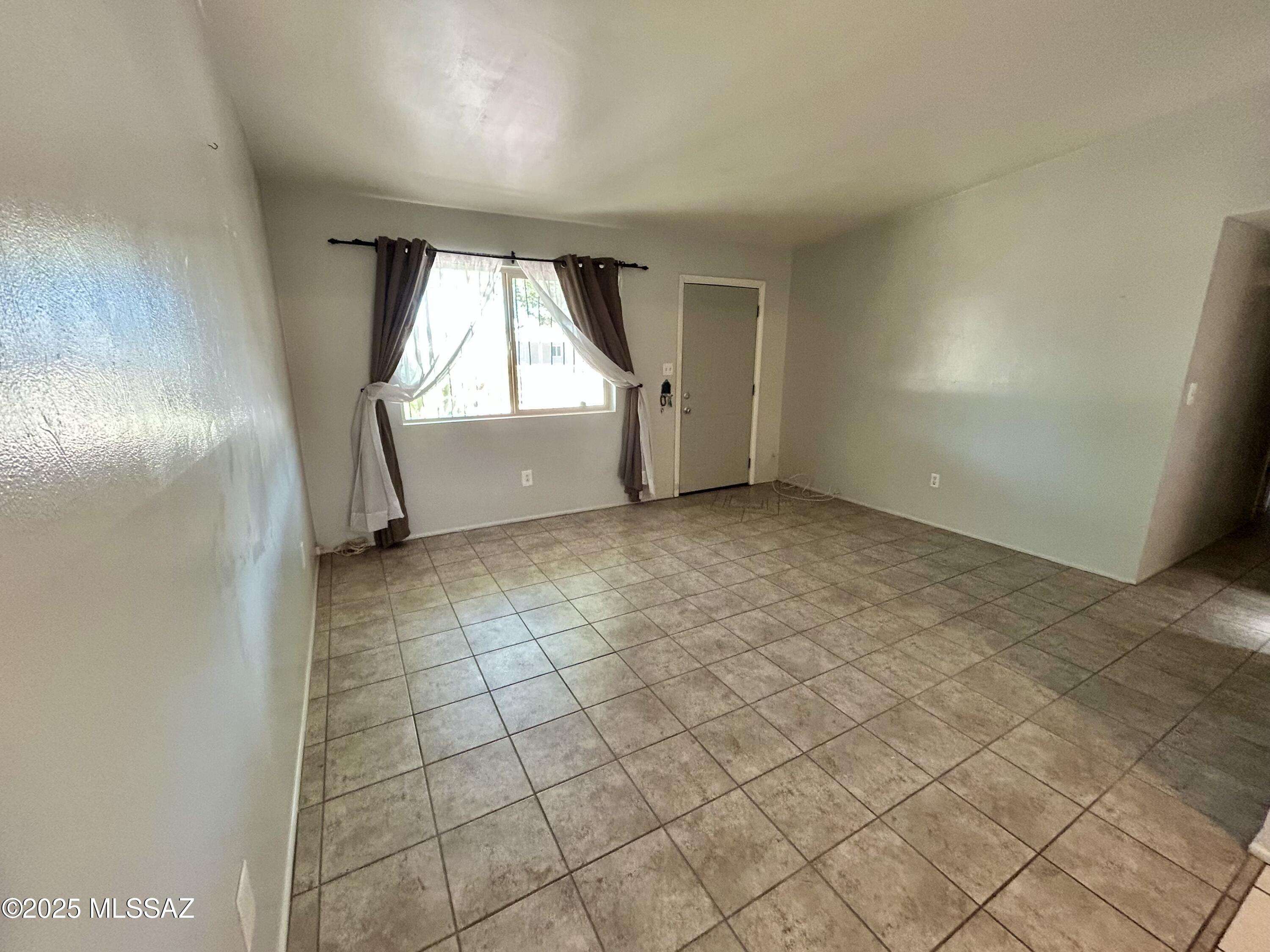 1430 N Mountain View Avenue