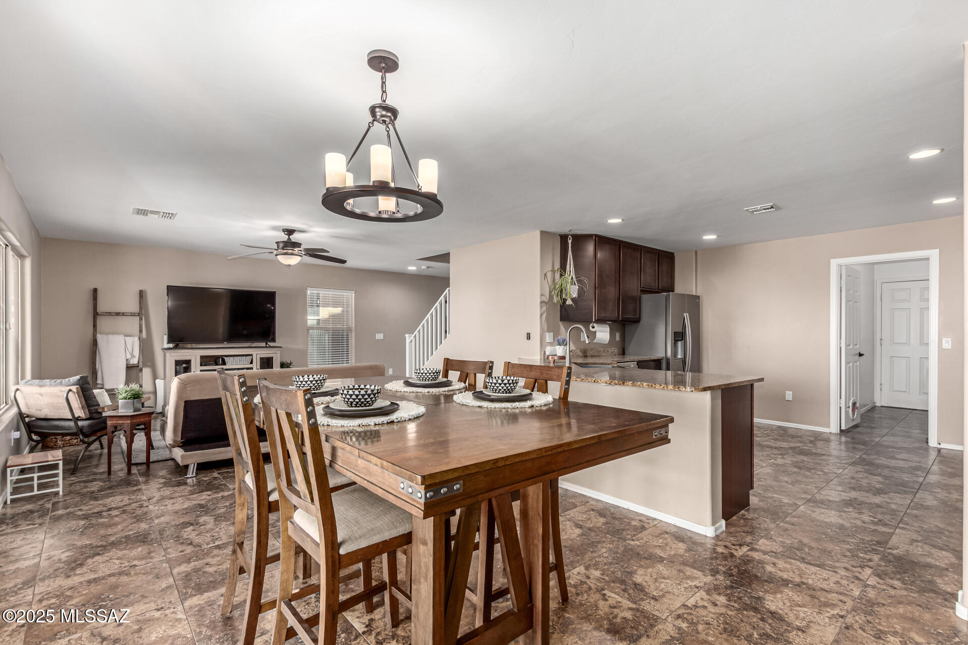 9528 S Desert Fauna Loop
