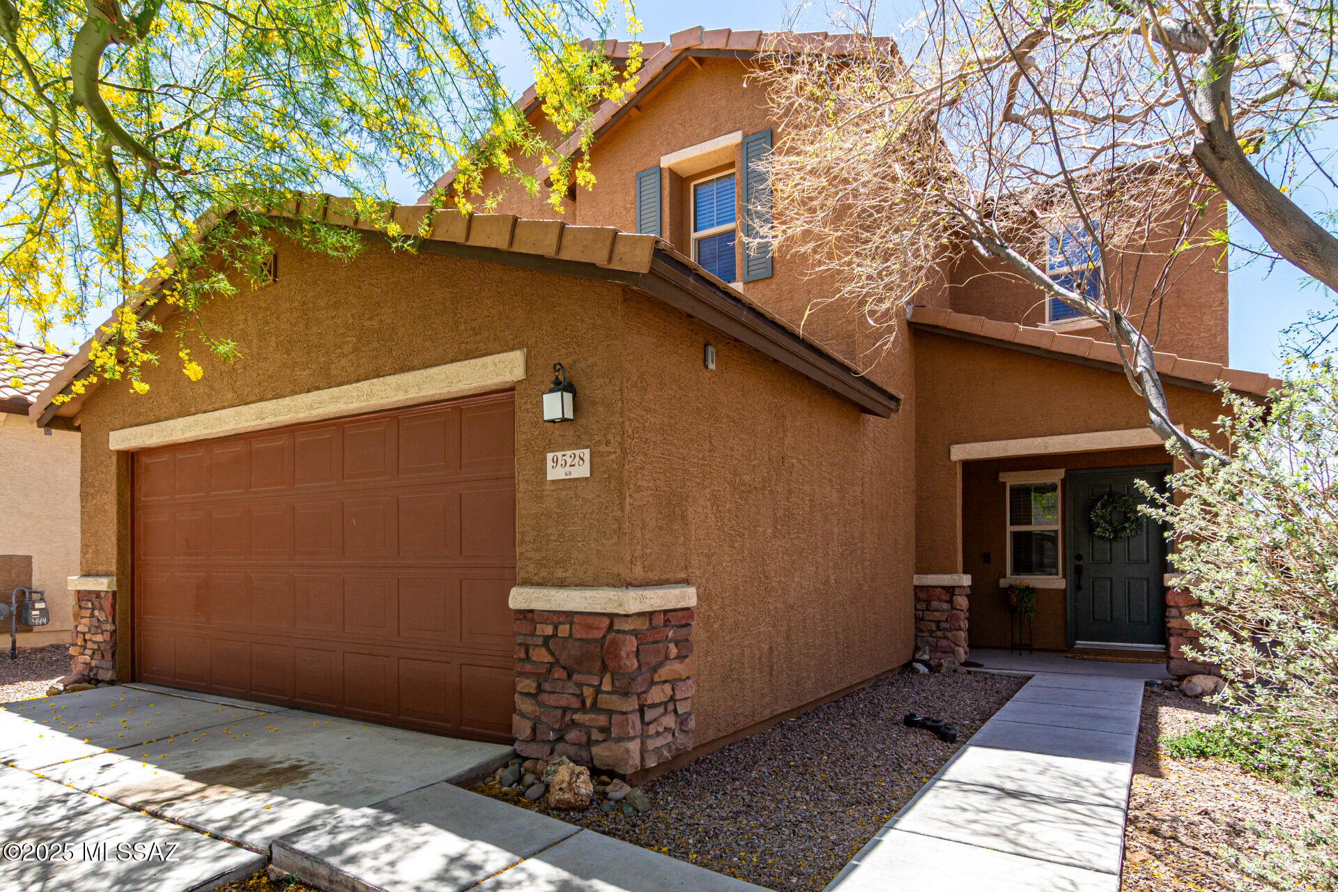 9528 S Desert Fauna Loop