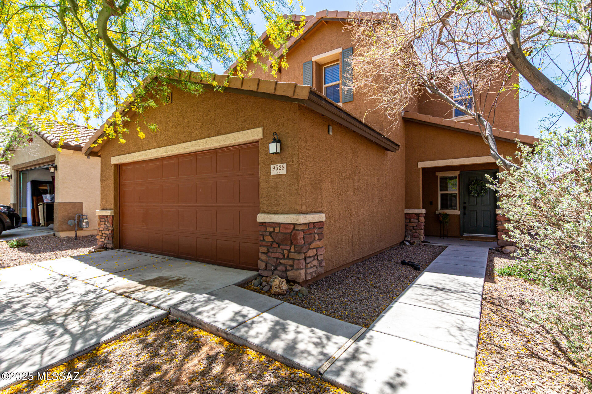 9528 S Desert Fauna Loop