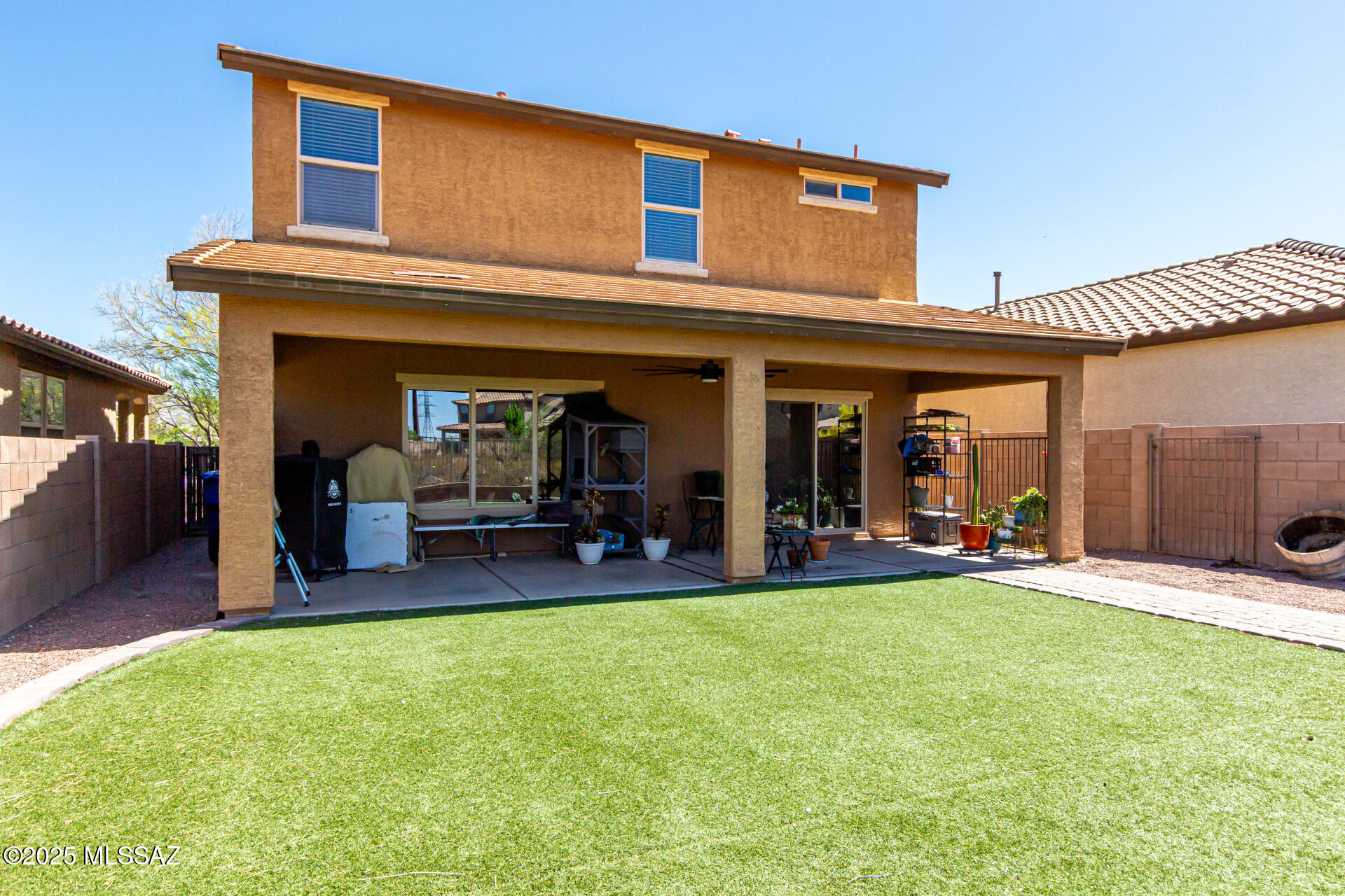 9528 S Desert Fauna Loop