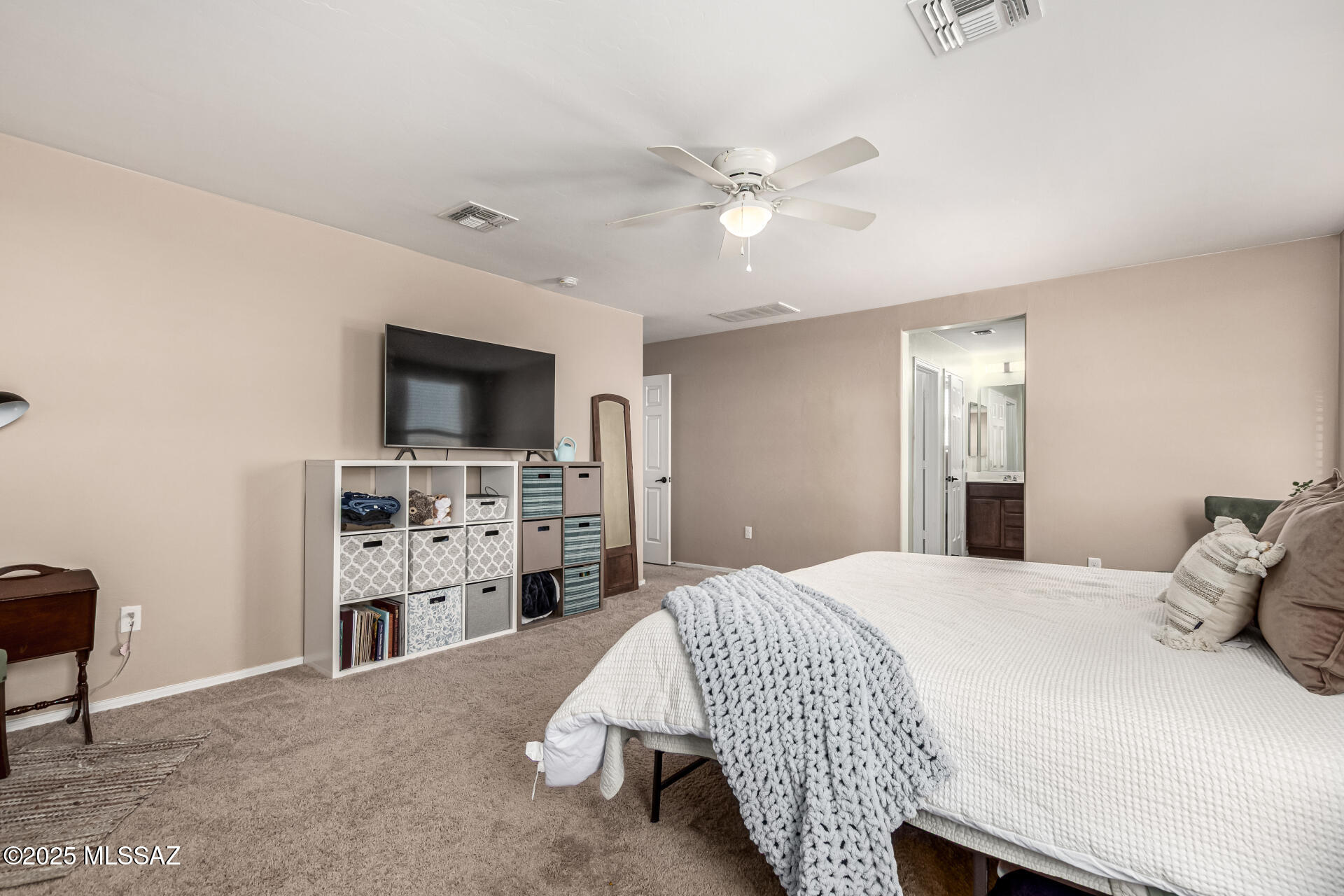 9528 S Desert Fauna Loop
