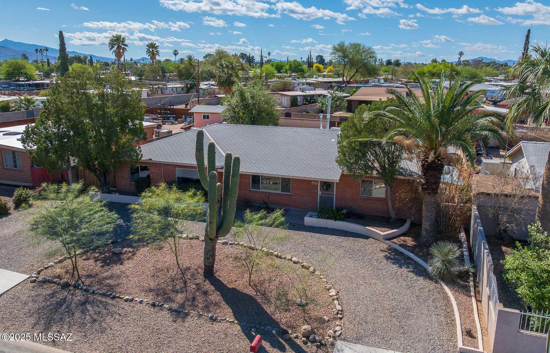 6810 E Calle Betelgeux