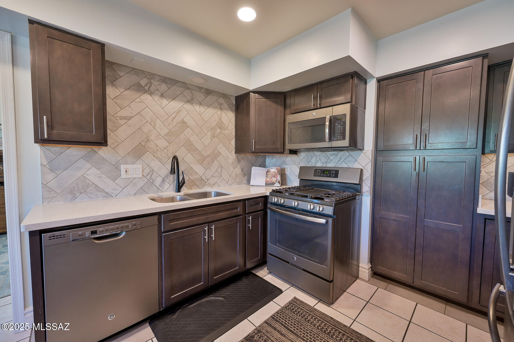 6810 E Calle Betelgeux