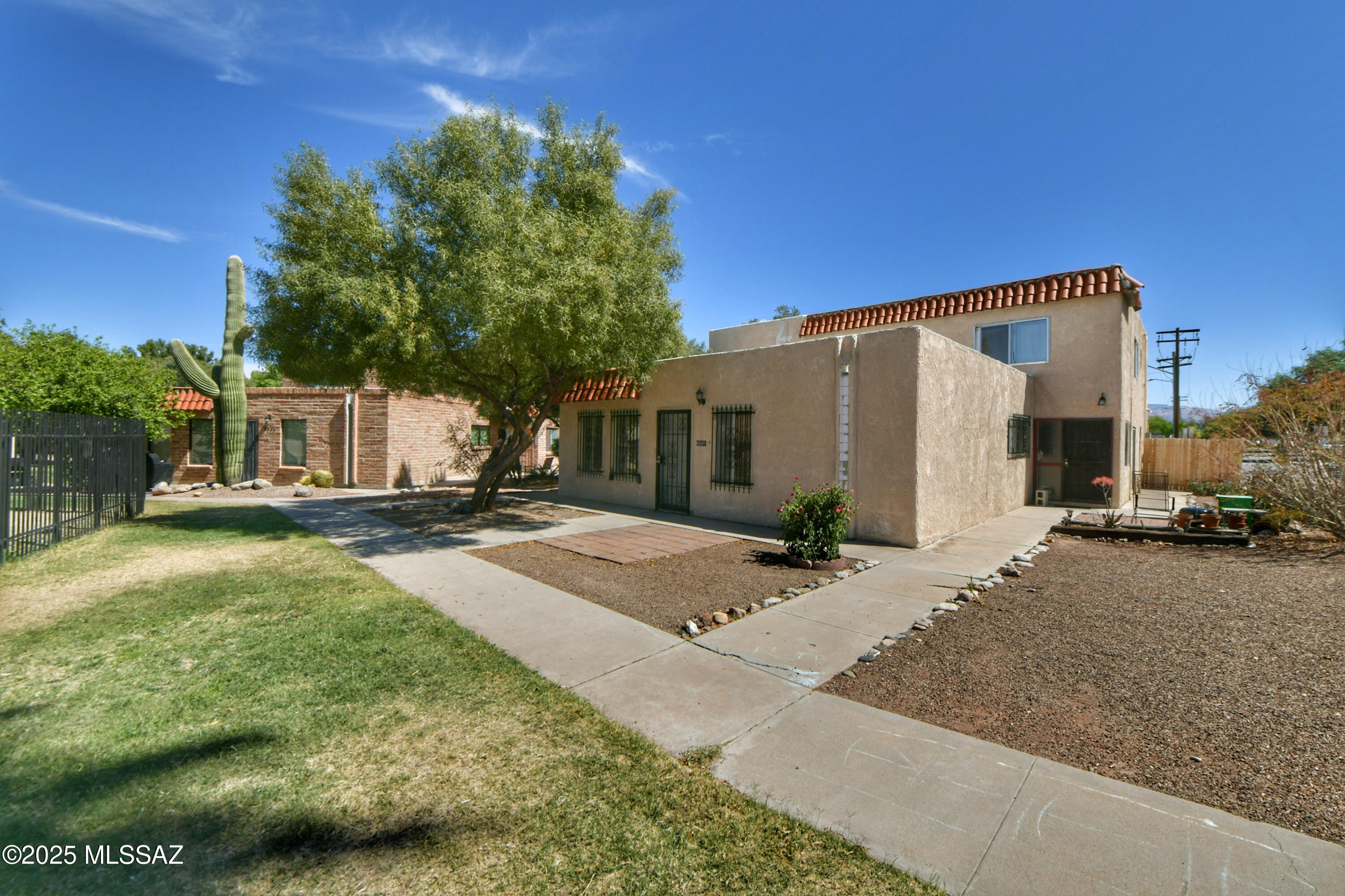 6541 E Calle La Paz Unit: A