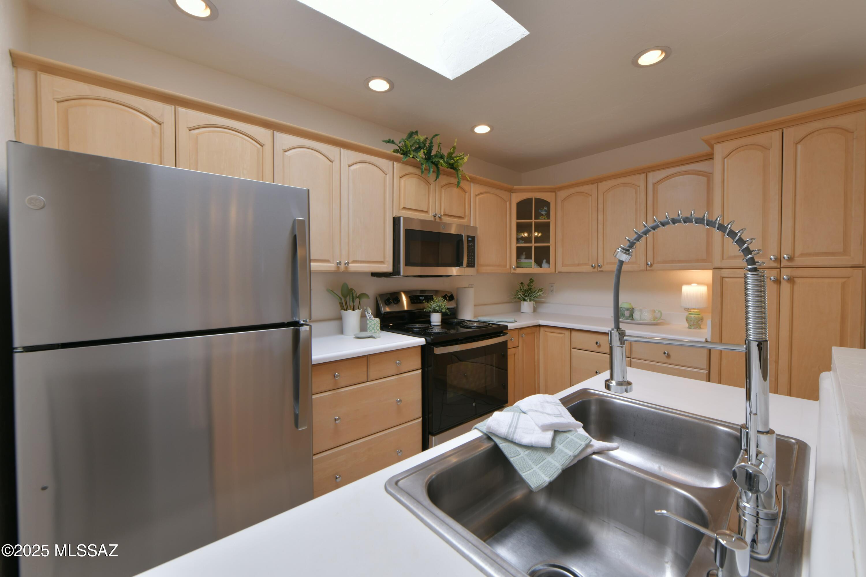 6541 E Calle La Paz Unit: A