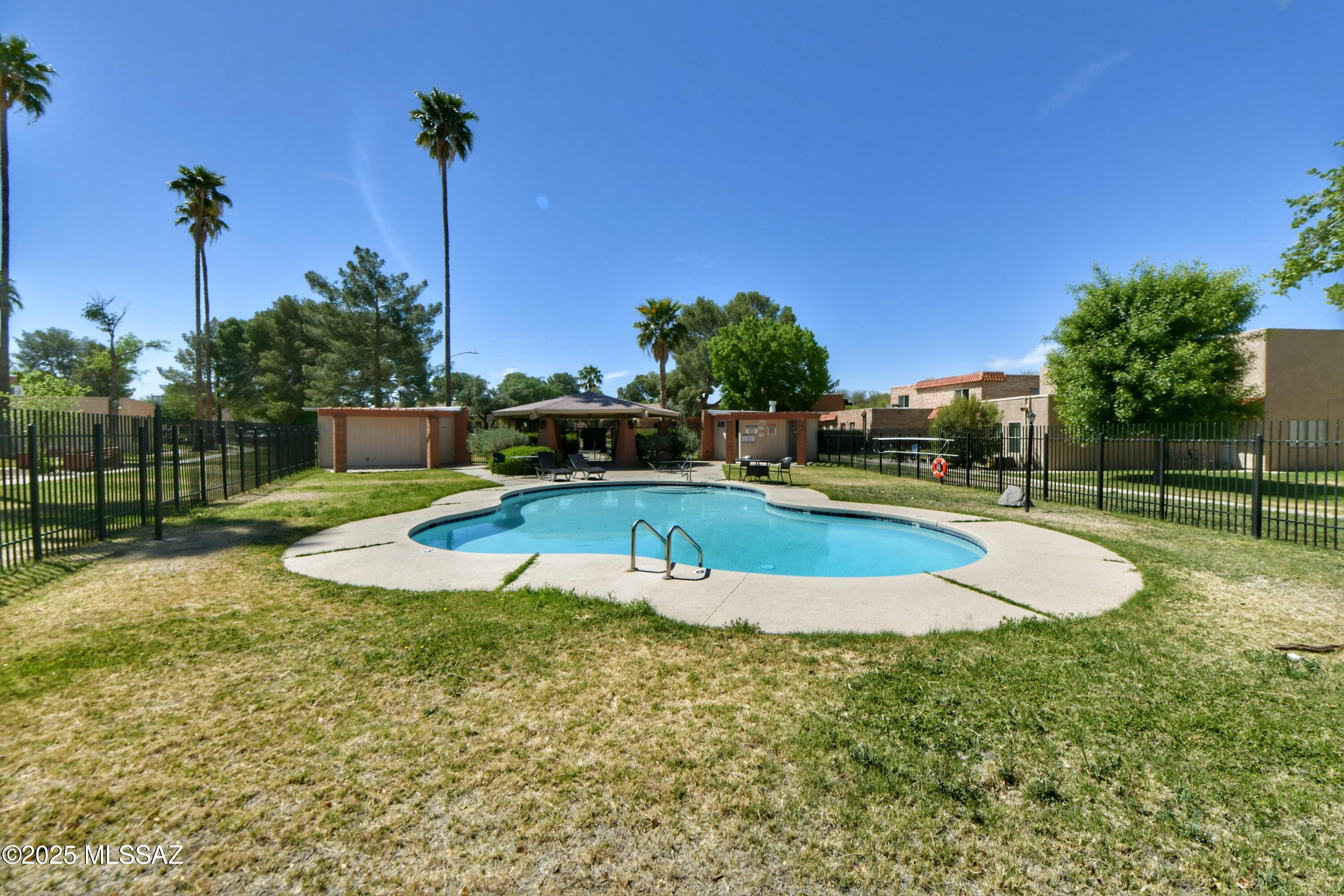 6541 E Calle La Paz Unit: A