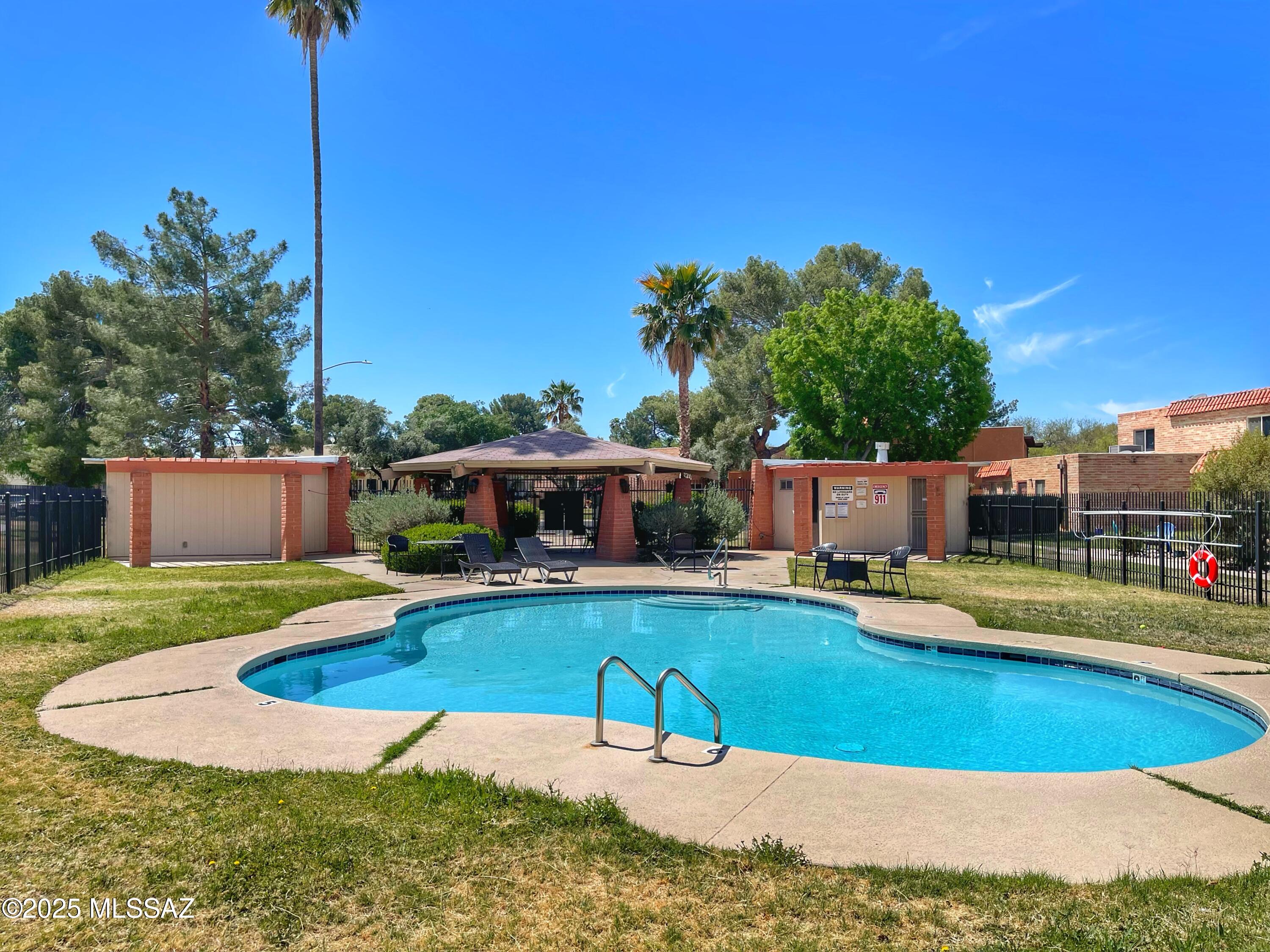 6541 E Calle La Paz Unit: A