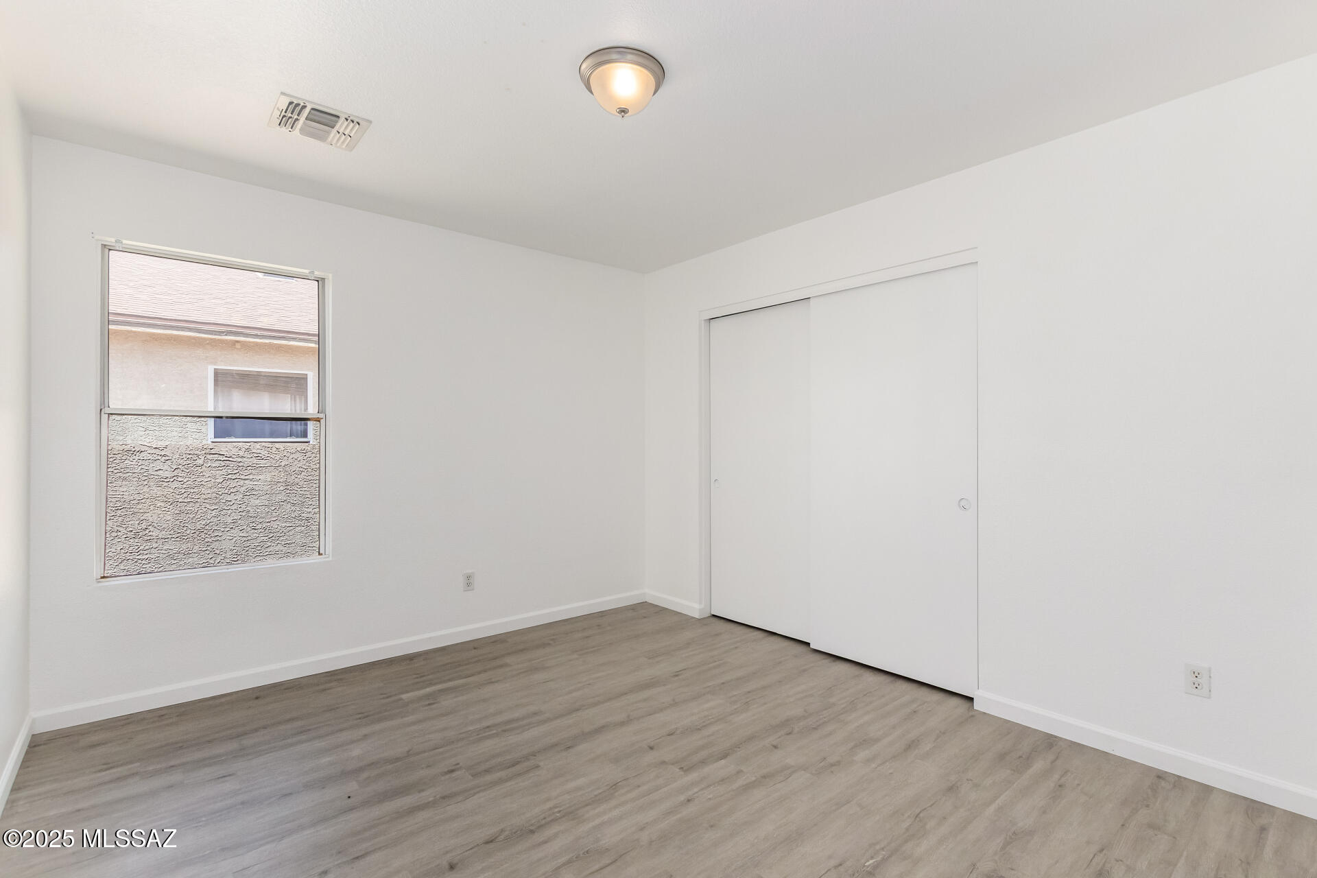 5976 E Tercel Drive