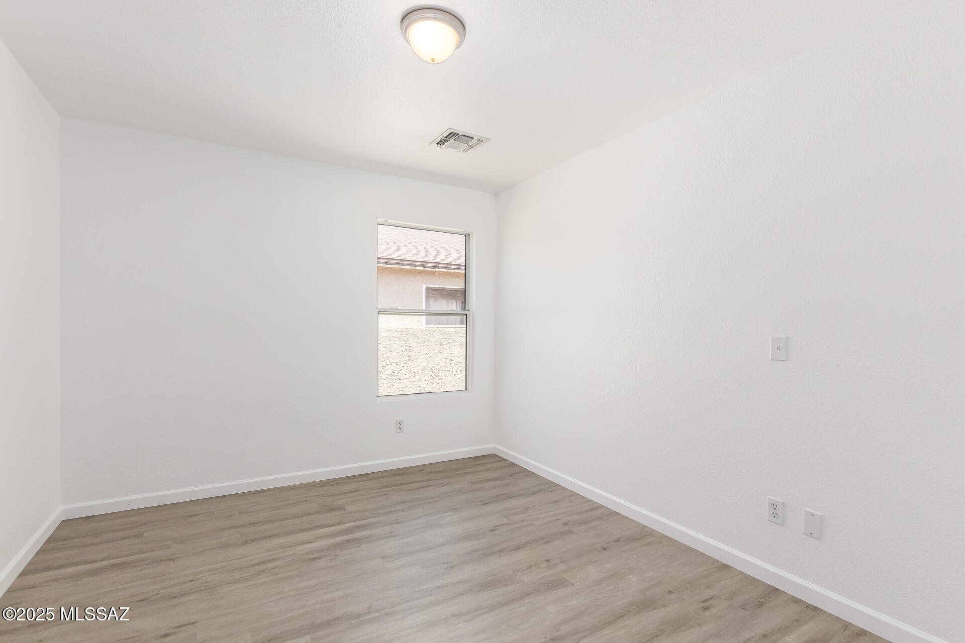 5976 E Tercel Drive