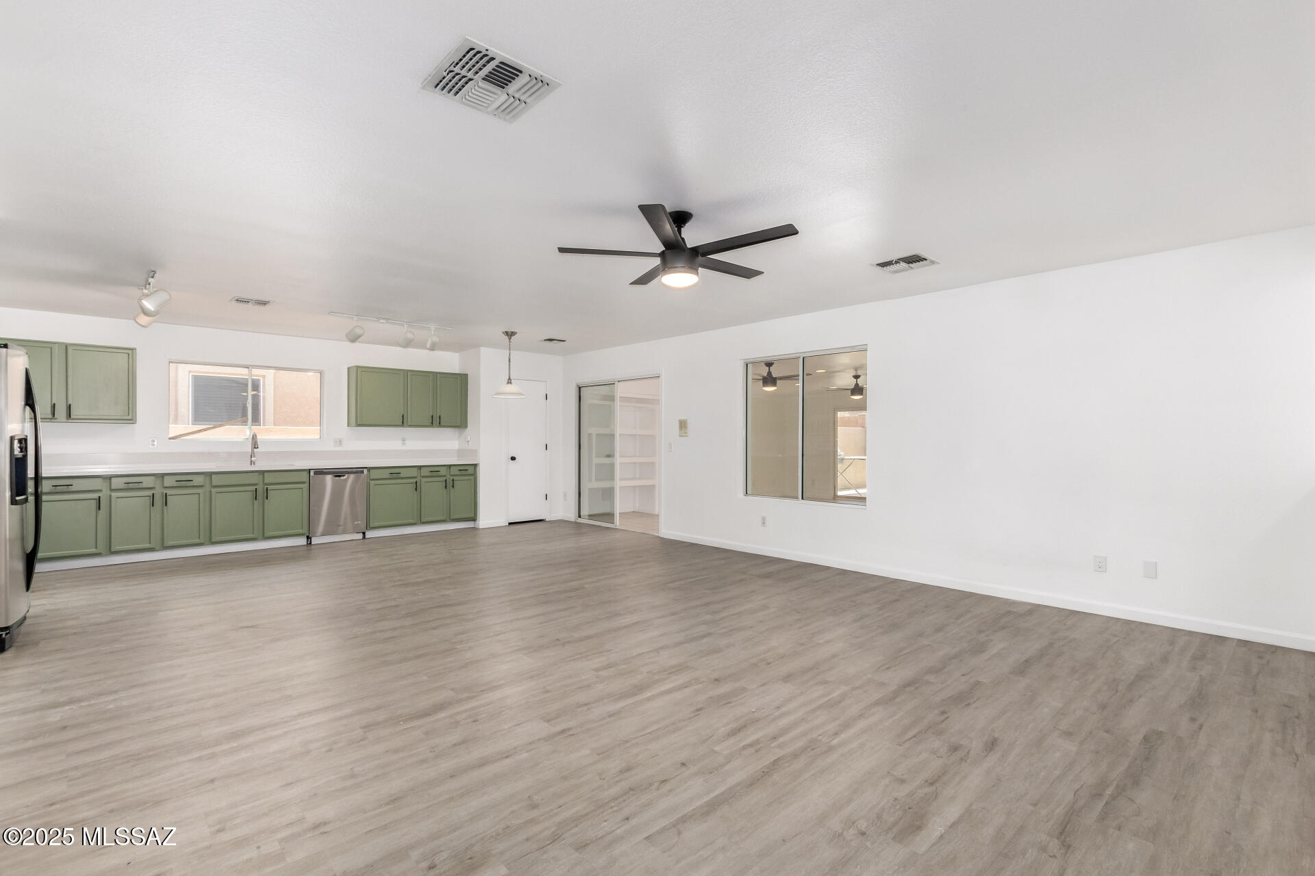 5976 E Tercel Drive