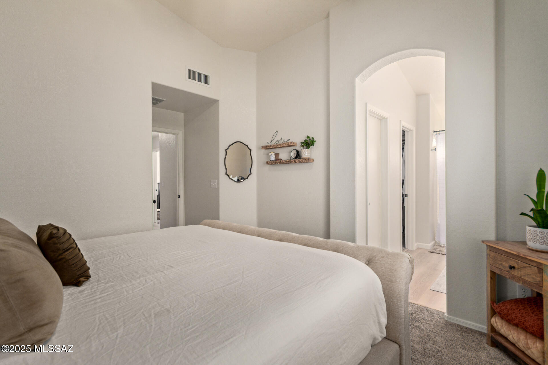 10243 E Desert Crossings Way