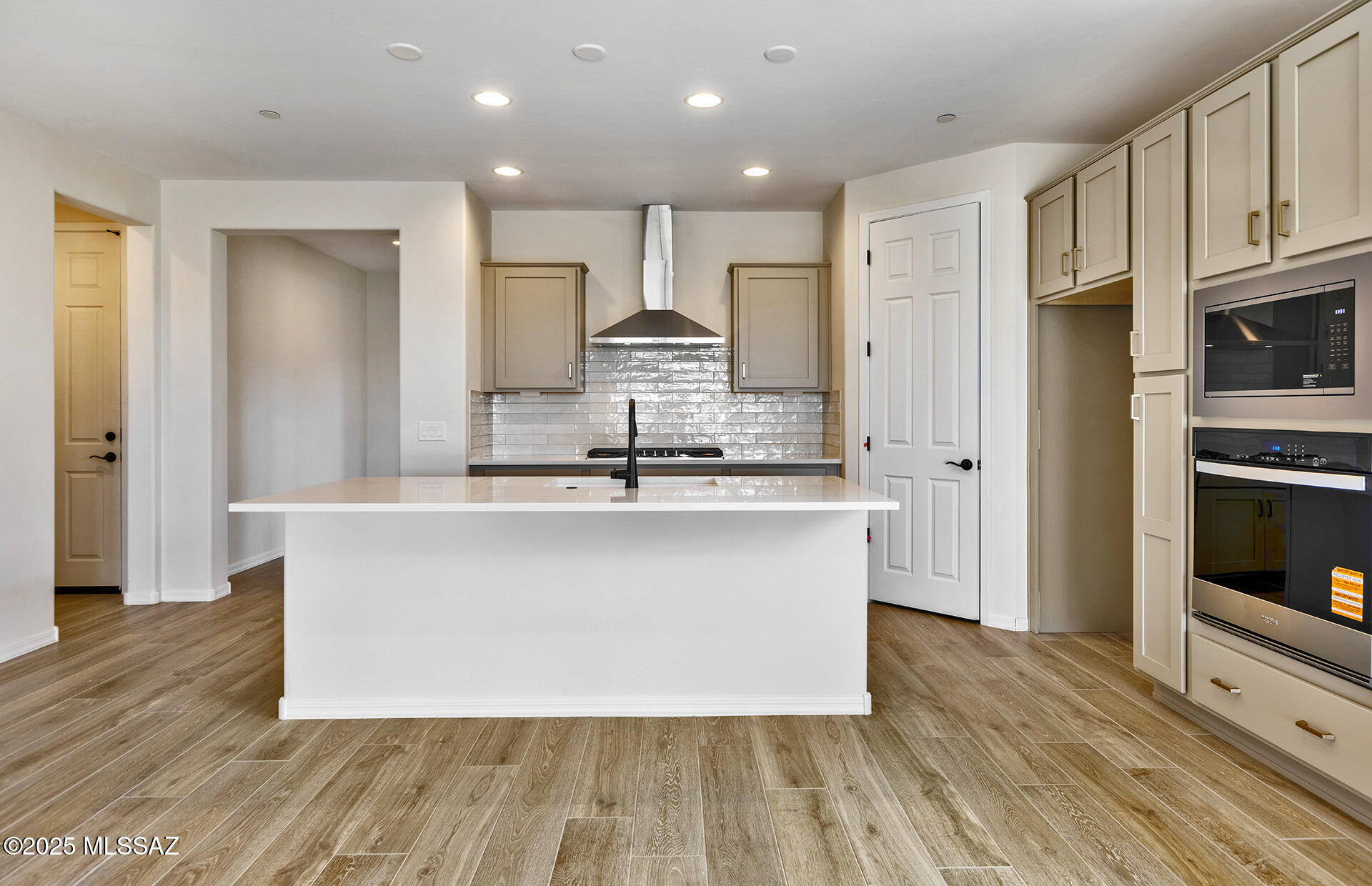 13317 N Nepheline Way