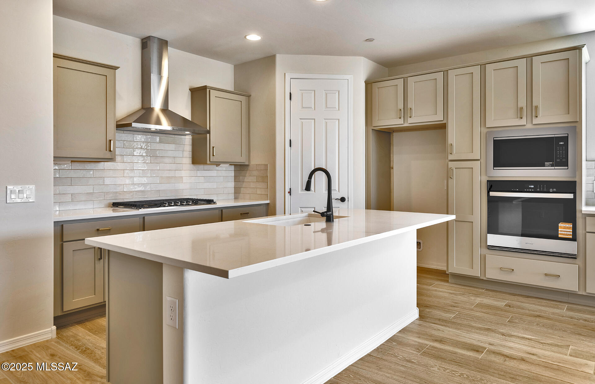 13317 N Nepheline Way